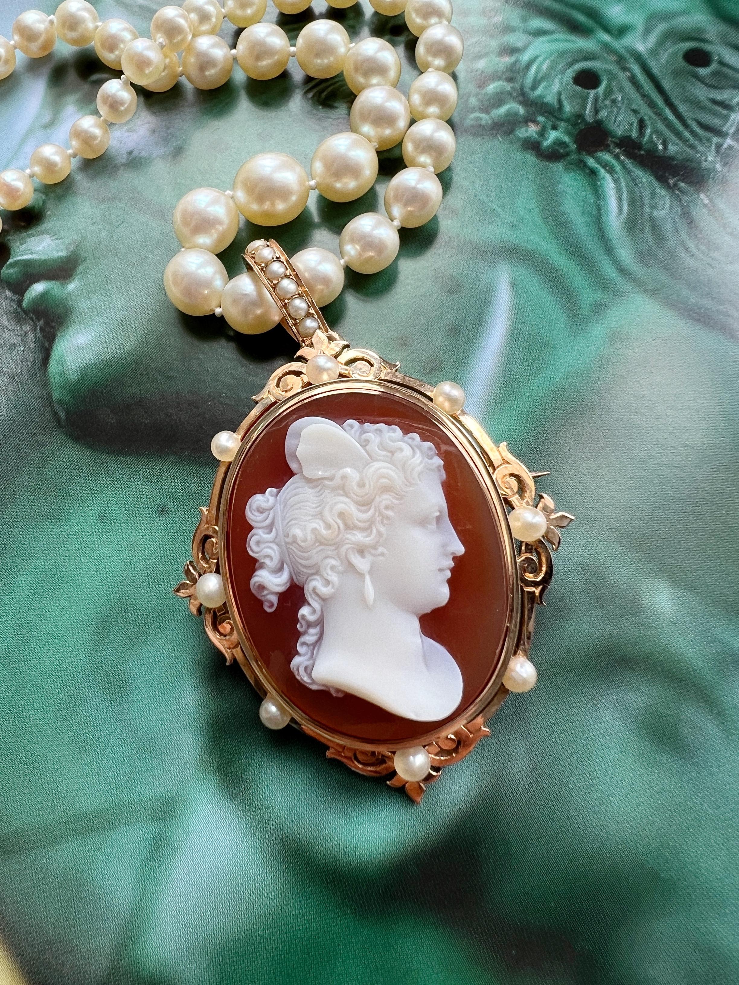 cameo with pearls