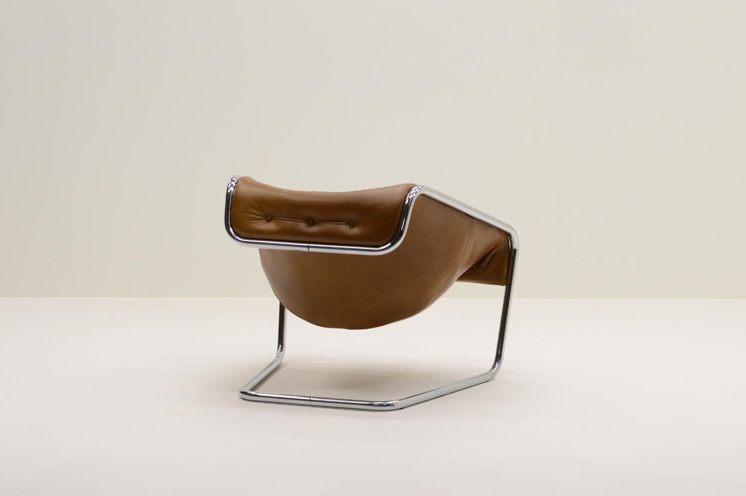 French Boxer lounge chair by Kwok Hoï Chan for Steiner, 1970s France. 