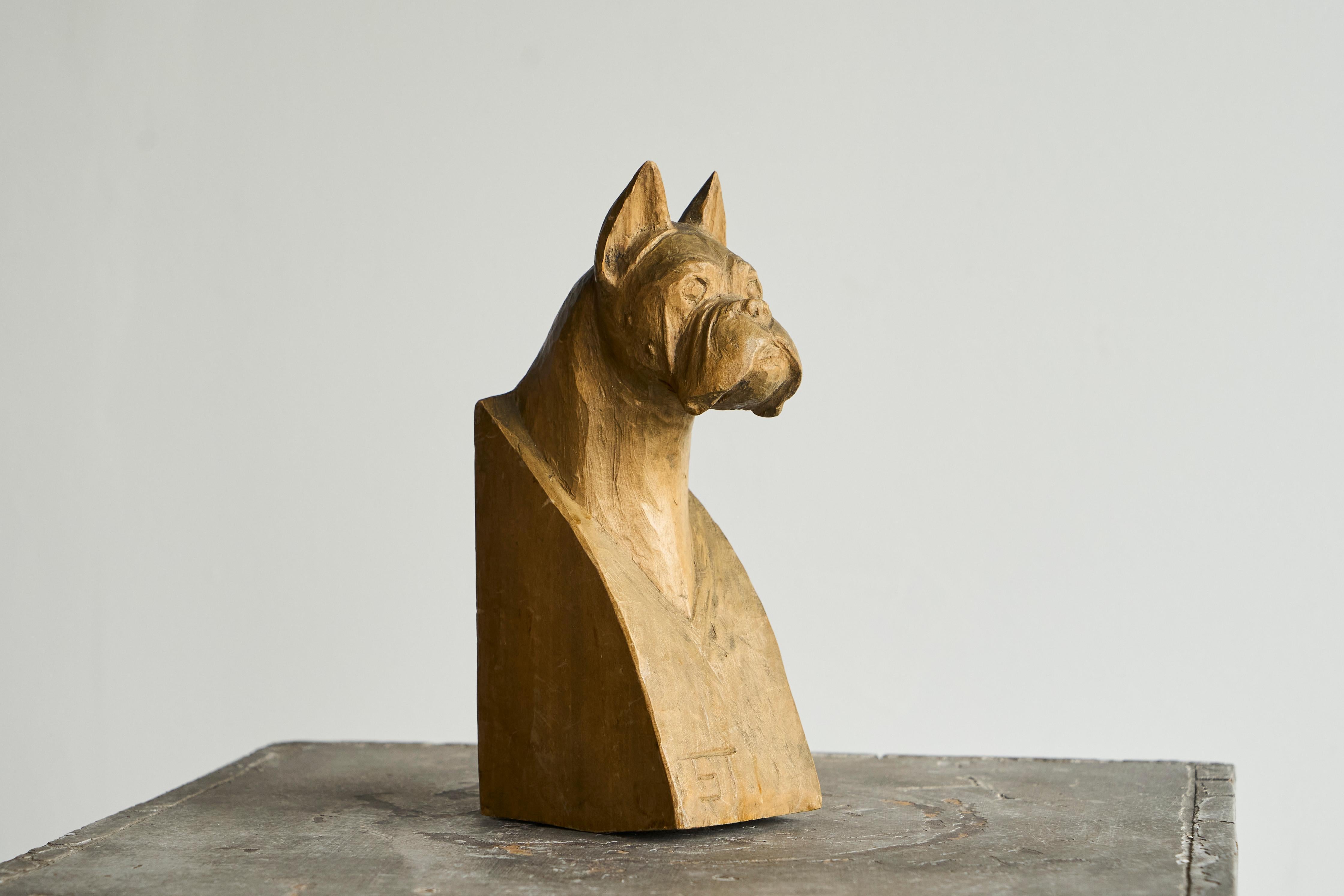 Sculpture ou serre-livre Boxer en bois massif sculpté Milieu du 20e siècle Bon état - En vente à Meer, VAN