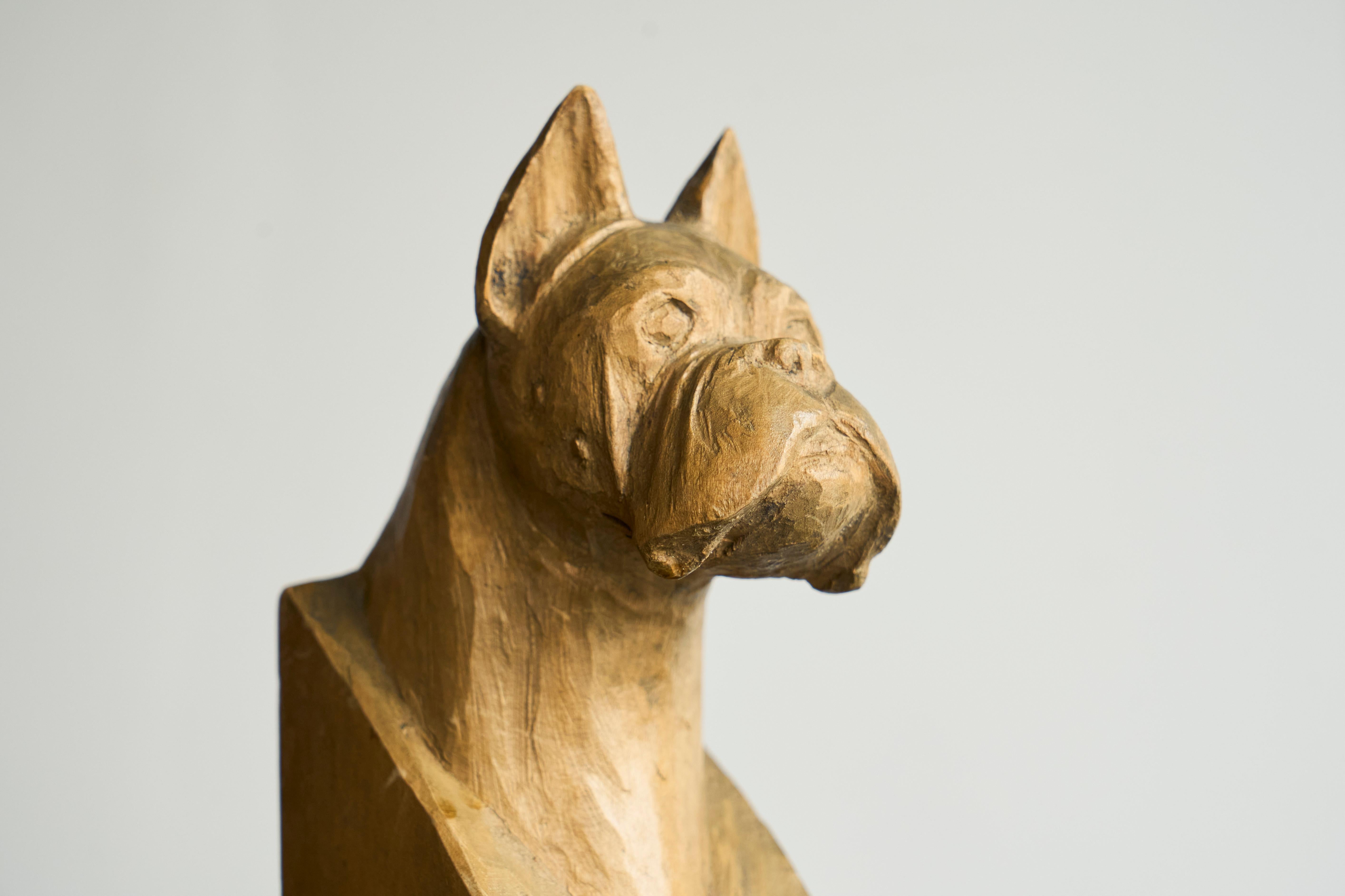 Bois Sculpture ou serre-livre Boxer en bois massif sculpté Milieu du 20e siècle en vente