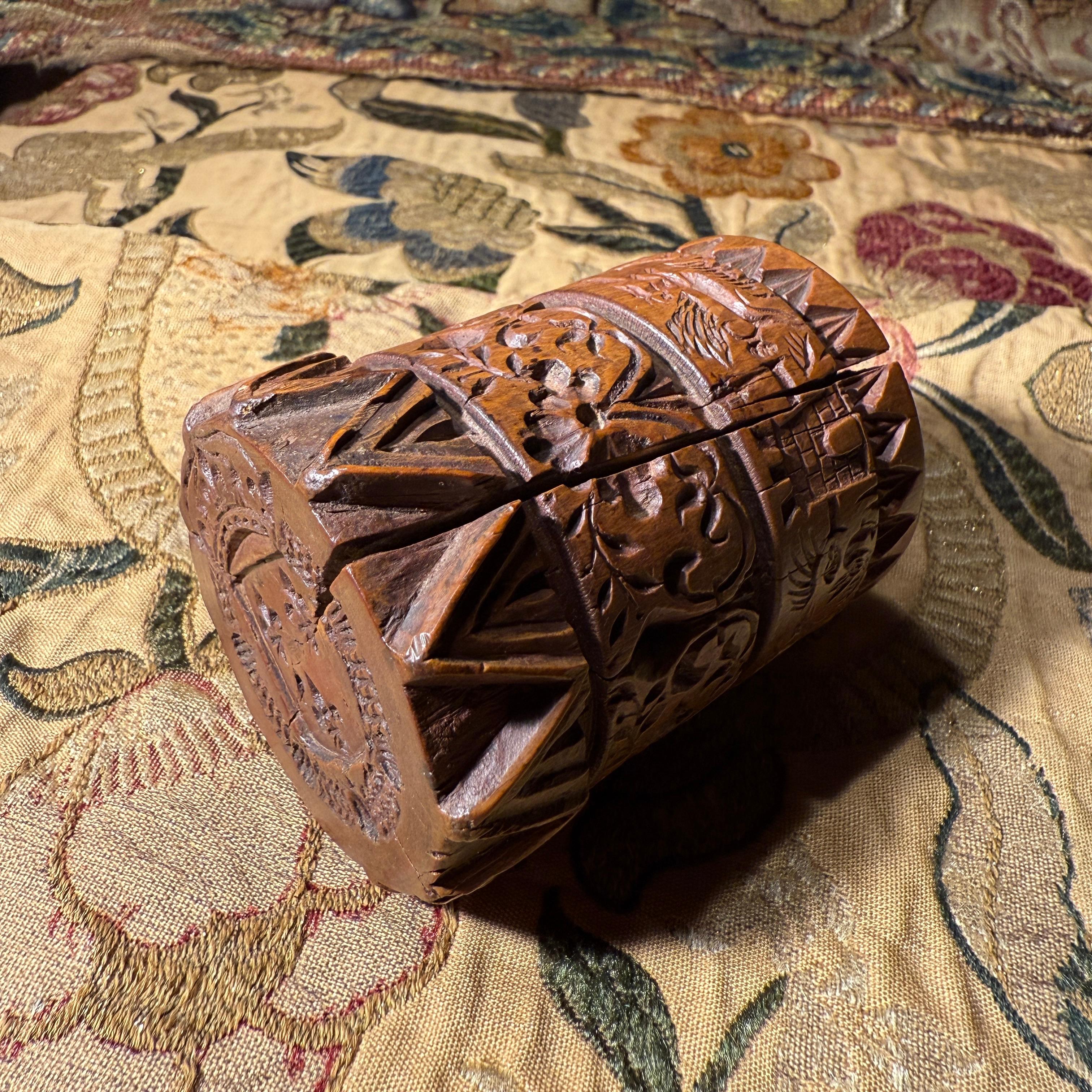 Stampa a rullo in legno di bosso con armi reali. Francia, XVIII secolo. in vendita 6