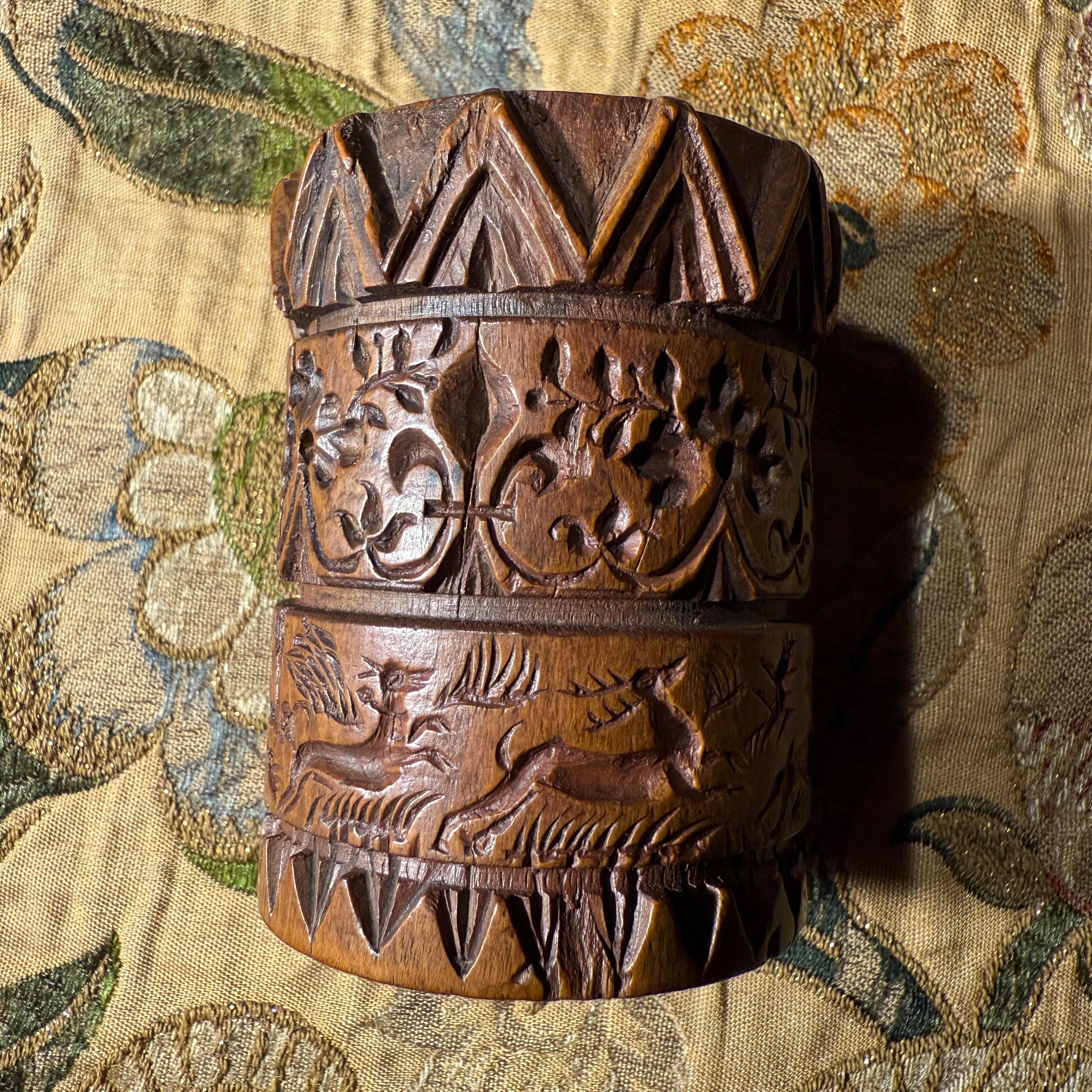 Stampa a rullo in legno di bosso con armi reali. Francia, XVIII secolo. in vendita 2