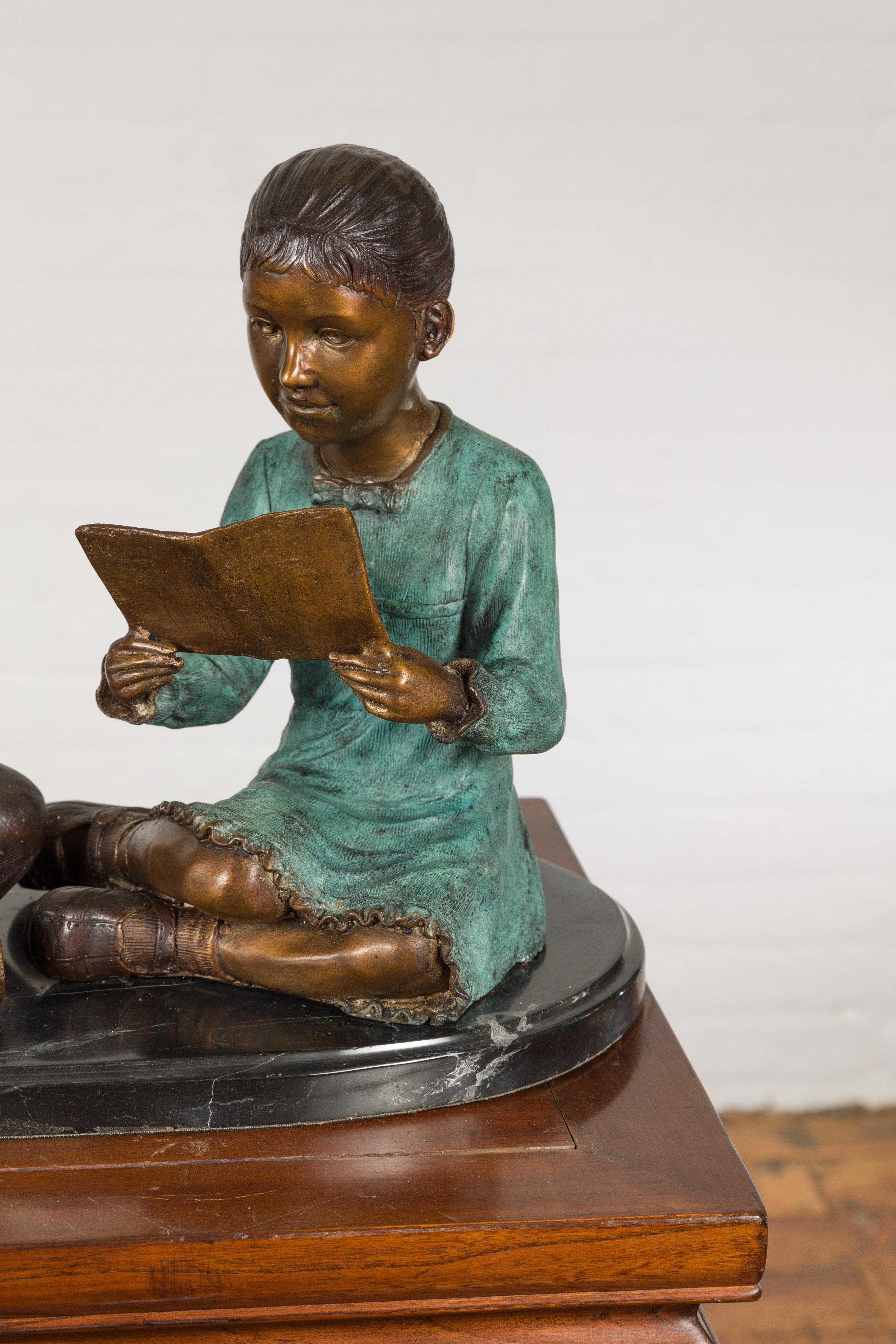 Bronze Sculpture of Children Reading In New Condition For Sale In Yonkers, NY