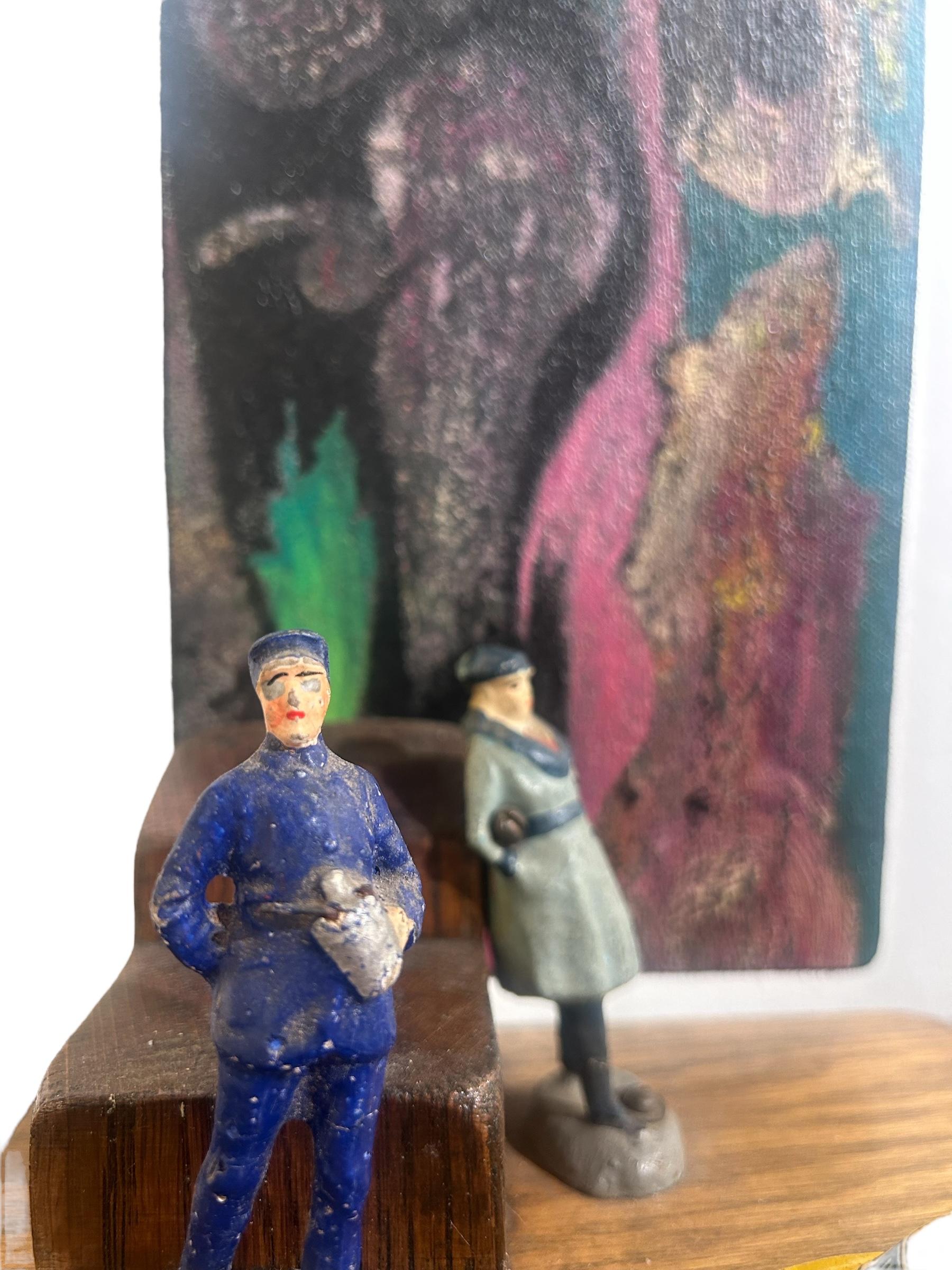 Boys and Toys – Gemälde- und Schminkspiegel mit antiken Spielzeugen, Kunstgegenstand im Zustand „Neu“ im Angebot in Chicago, IL