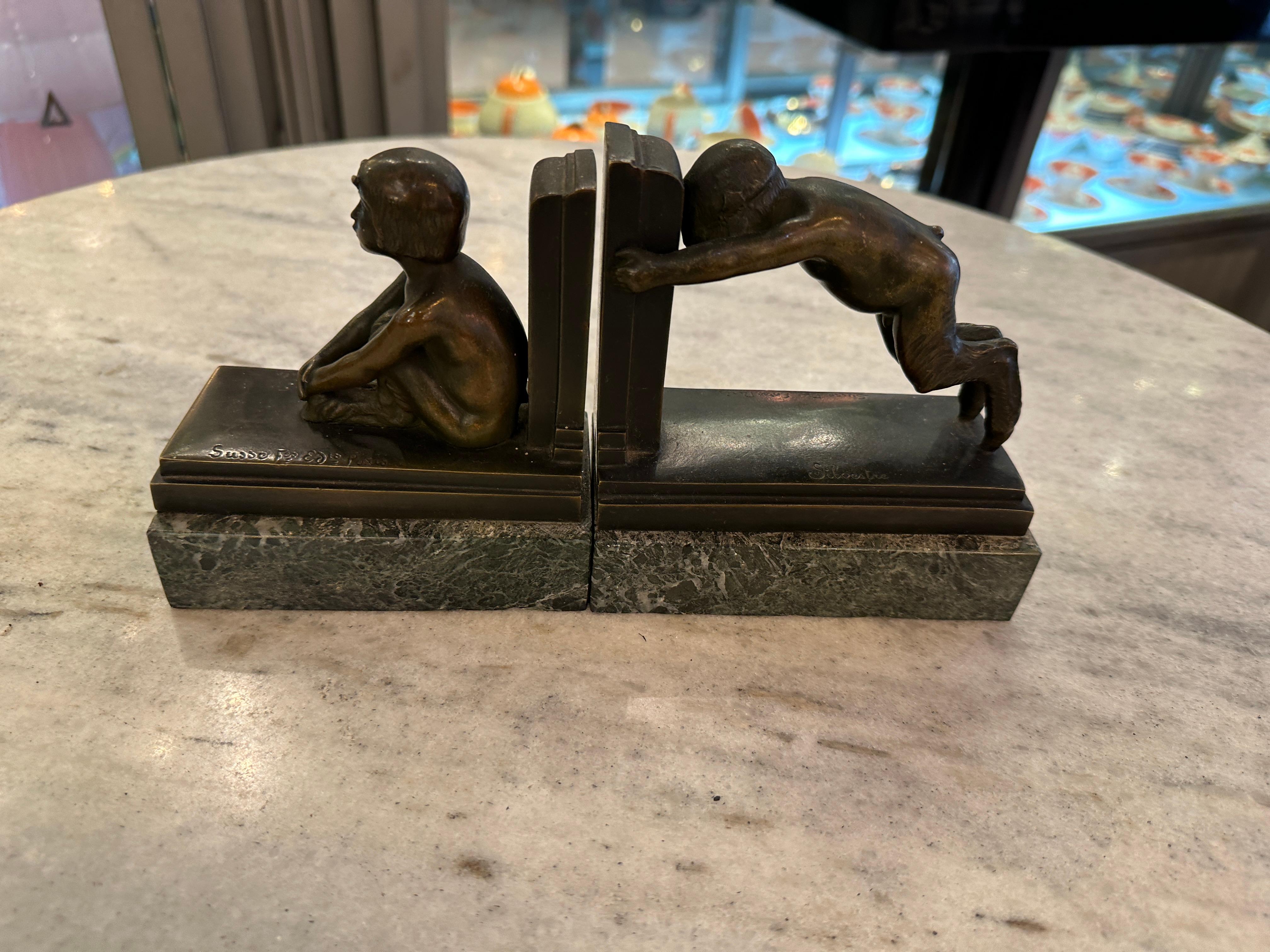 Boys Bookends in bronce and Marble, France , Style: Art Deco For Sale 8