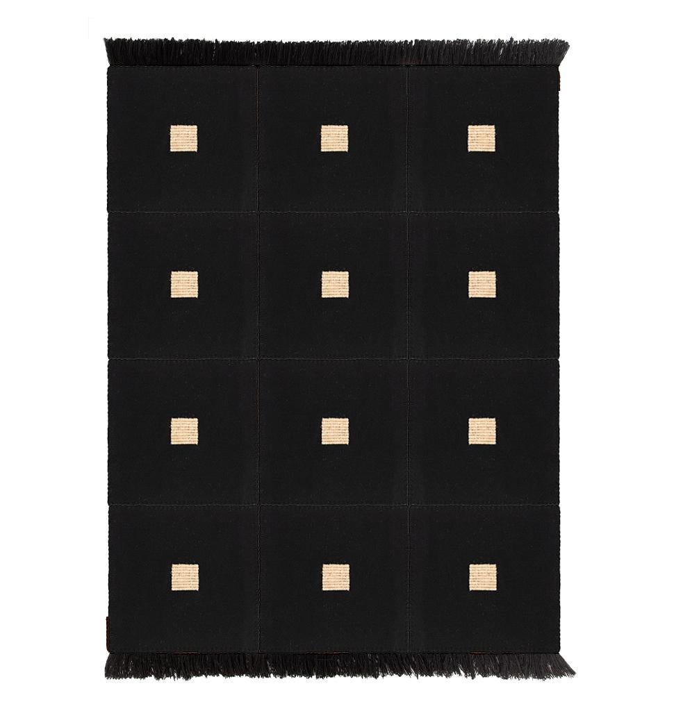 Tapis tissé BOZ rouge carreaux Moyen Hermhaus Neuf - En vente à istanbul, TR