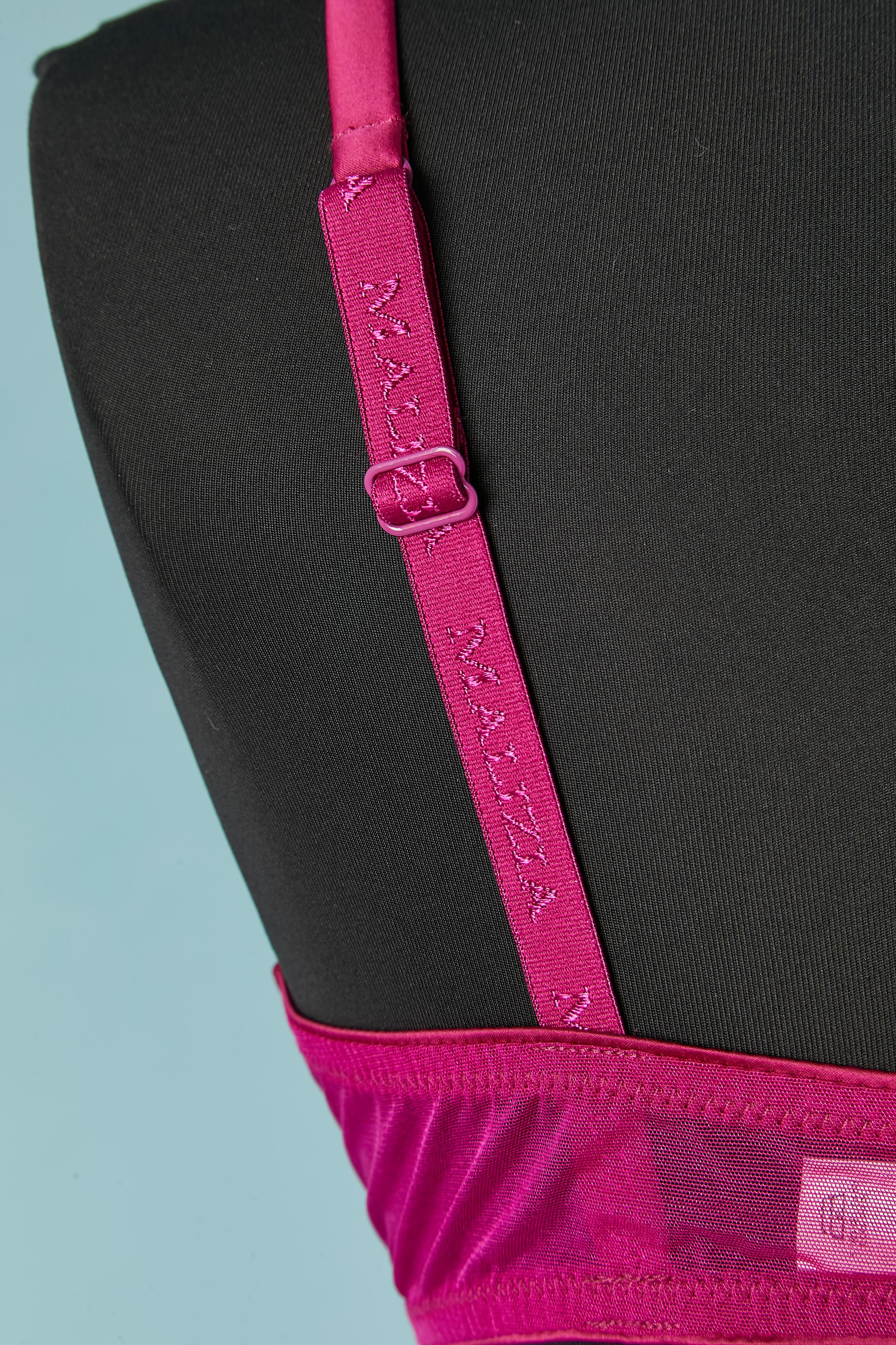 Bra and thong panty ensemble in fushia lace MALIZIA by LA PERLA For Sale 1