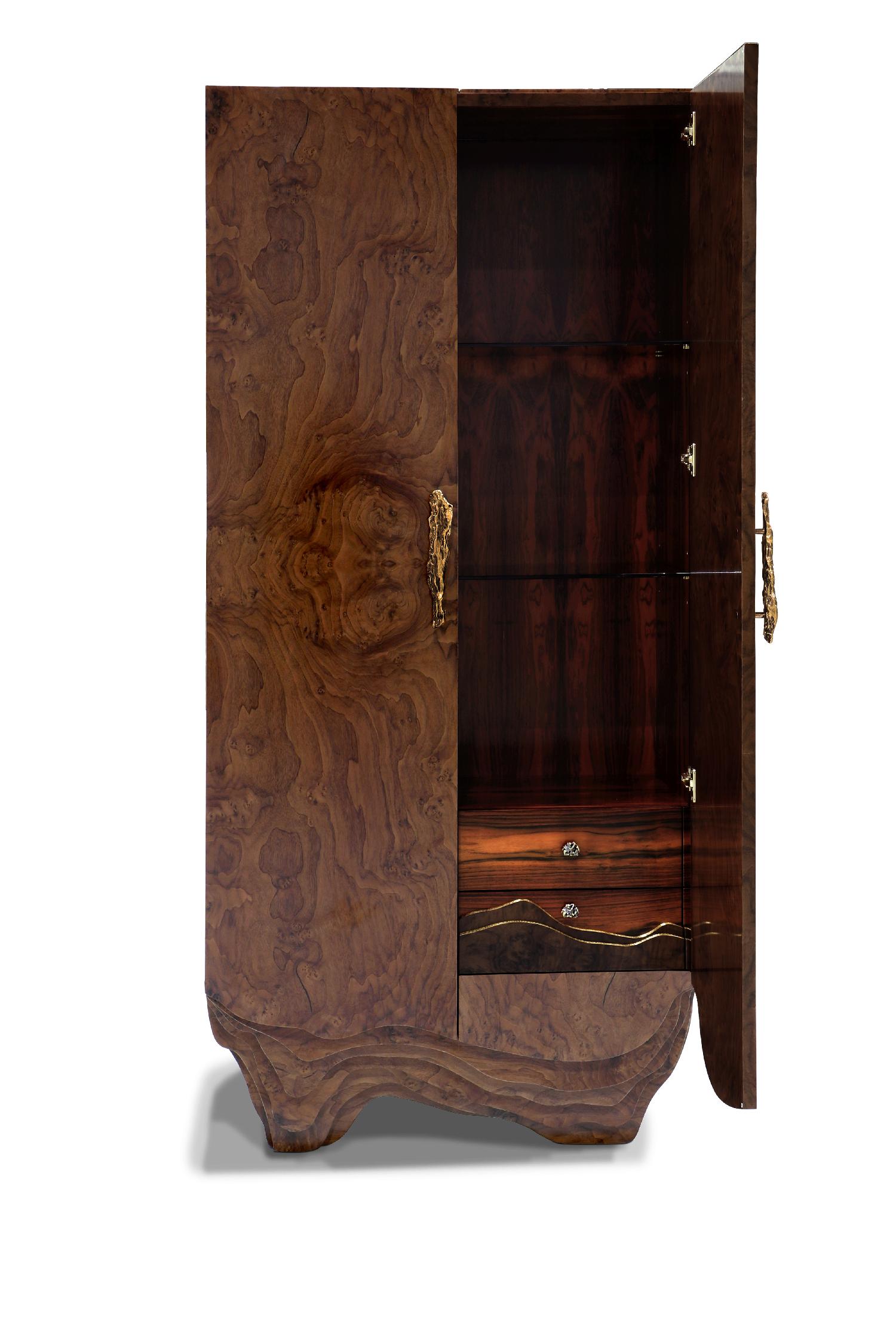 Huang Cabinet with Walnut Root Veneer and Brushed Brass Detail by Brabbu For Sale 1