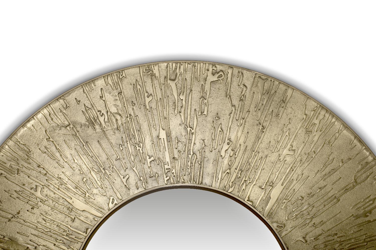 Portuguese Huli Round Mirror in Matte Casted Brass by Brabbu For Sale