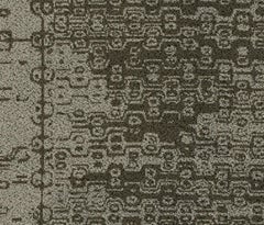 Igbo Circular Hand-Tufted Tencel Rug II in Dark Green by BRABBU