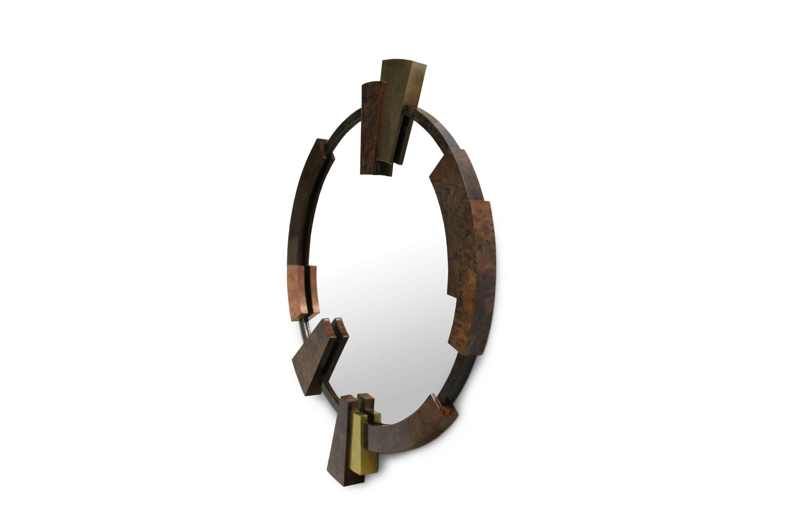 Kaamos is the Finnish translation to polar night, a natural phenomenon that happens in the arctic circle. Kaamos mirror took inspiration from this incredible event. With a frame in glossy walnut root veneer, brass and copper, this round mirror will