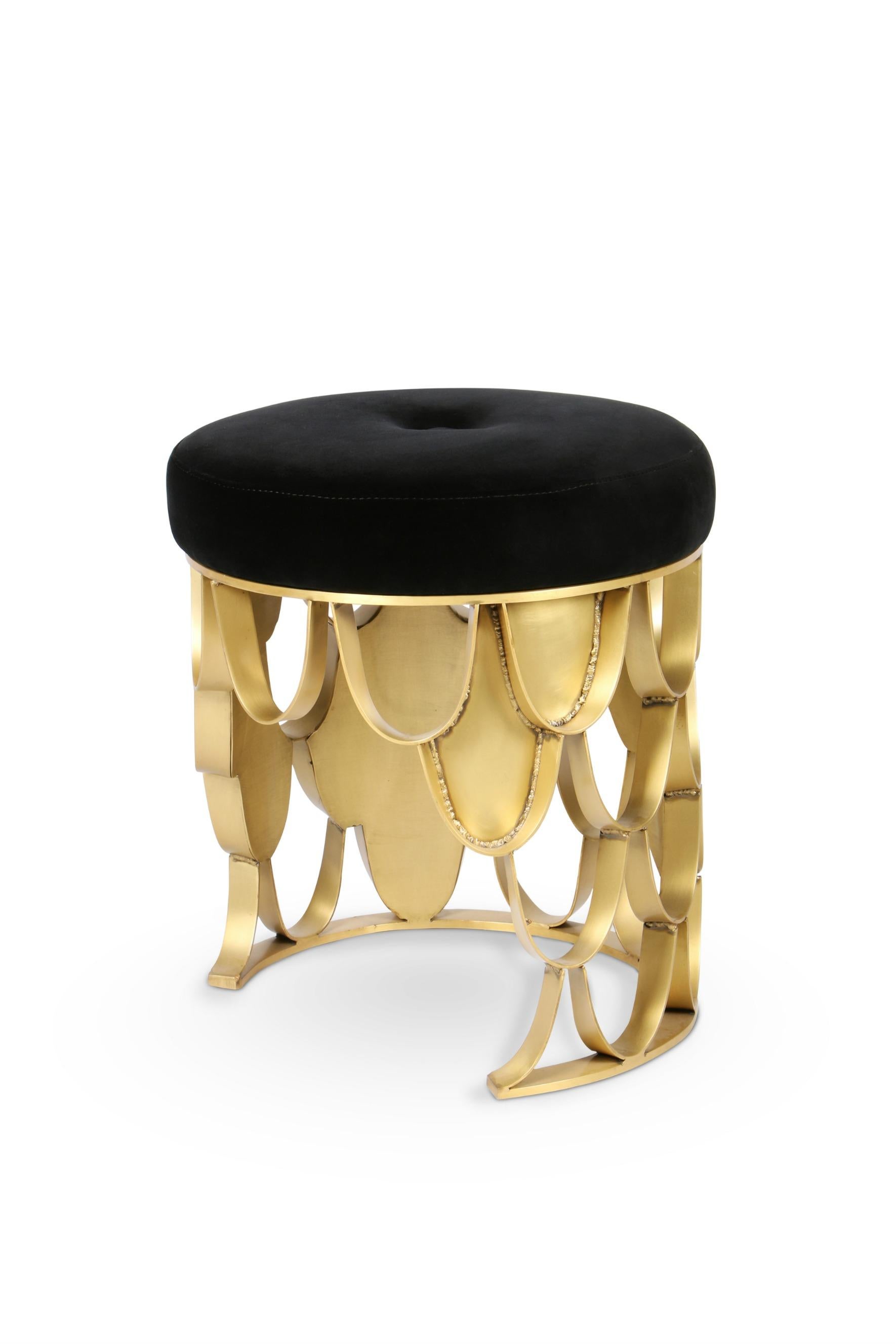 KOI carp is a recurring symbol of Japanese culture. Its natural colour mutations reveal their capacity to adapt, just like KOI Stool. Featuring a base in brushed aged brass and a top in cotton velvet, this upholstered stool will add refined elegance