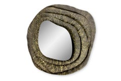 Kumi II Round Mirror in Hammered Aged Brass