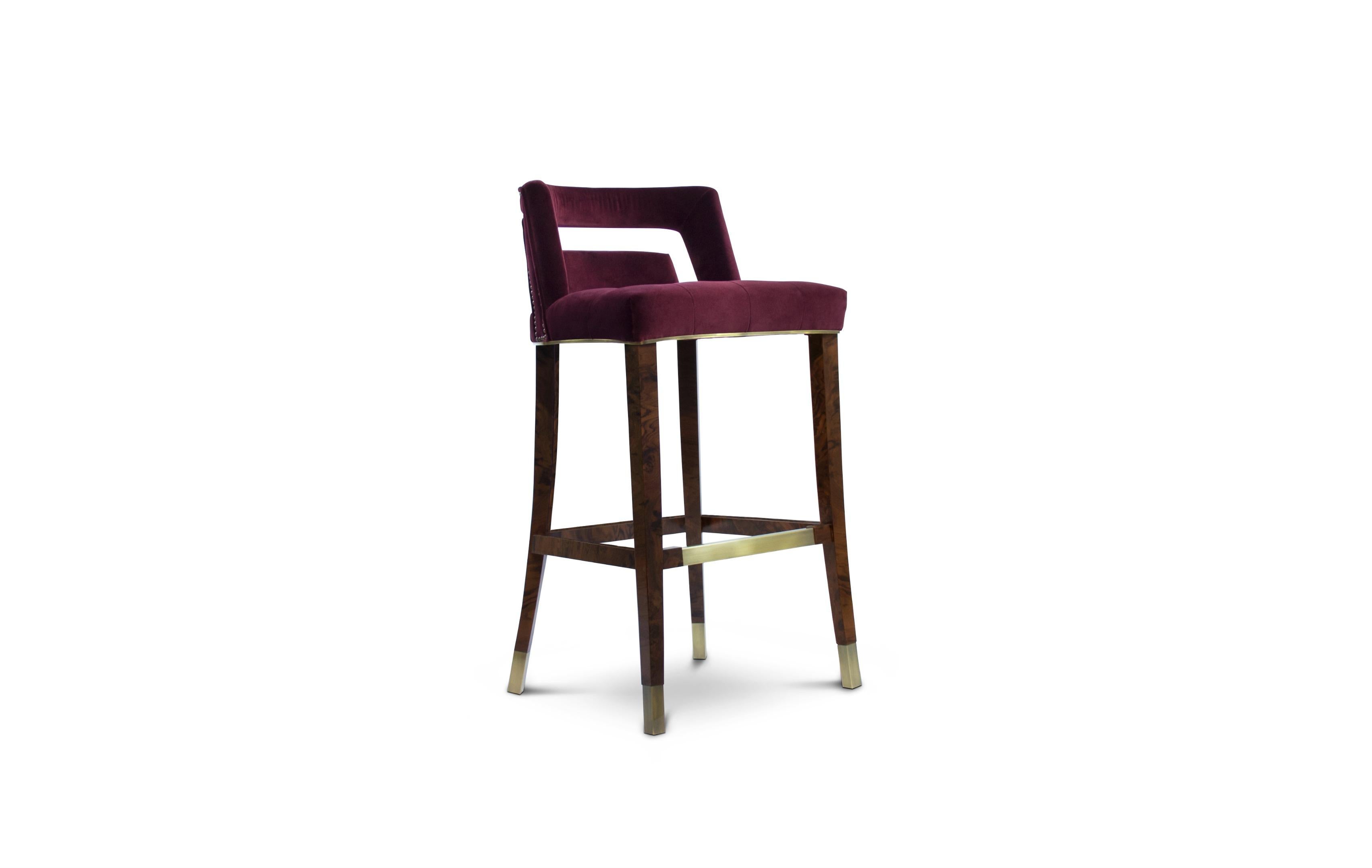 Guatemala was the stage of one of the most important discoveries in the 20th century – the Naj Tunich. Inspired by it is NAJ bar chair, a contemporary bar chair upholstered in cotton velvet with nickeled nails and legs in ash with walnut stain matte