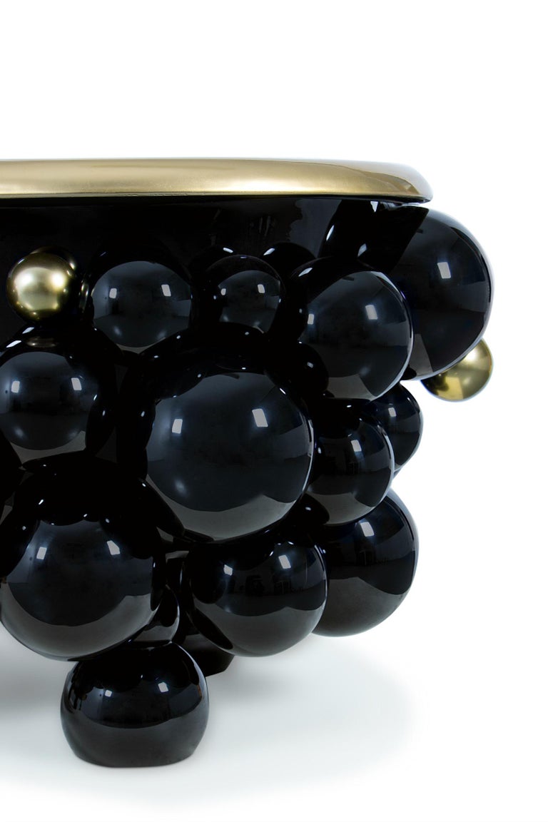 Modern Newton Bathtub in Black Lacquer Brass with Gold Details For Sale