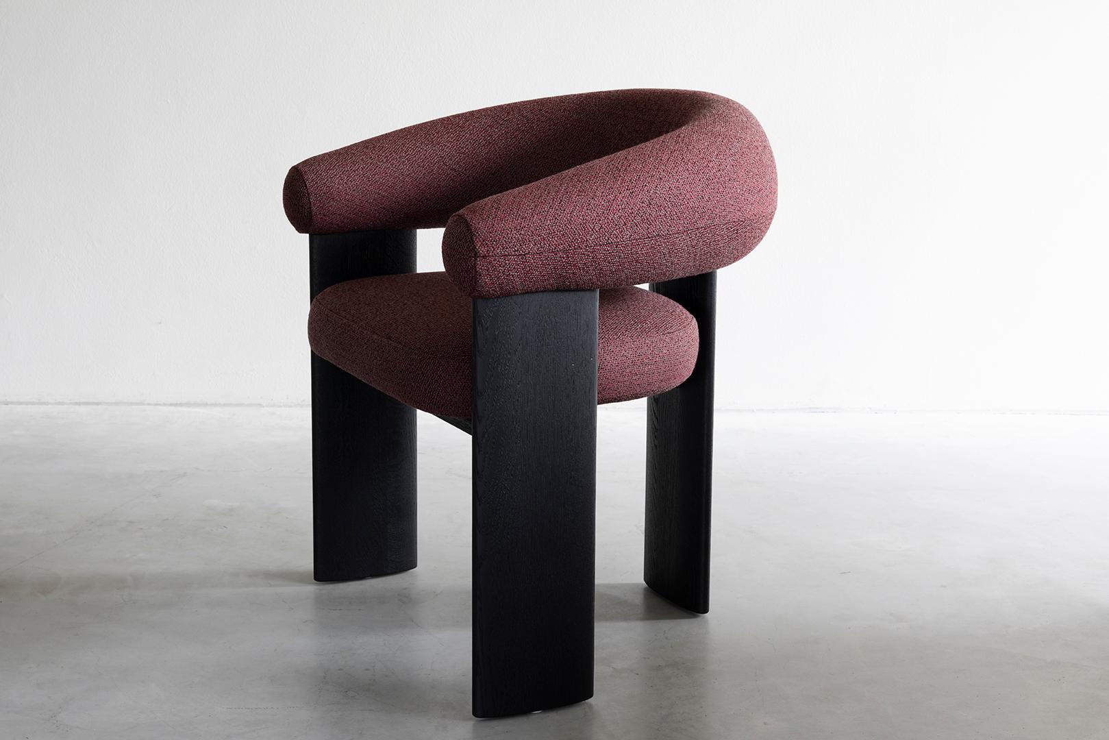 Bracci Armchair by Van Rossum
Dimensions: D 62 x W 72 x H 76 cm
Materials: Oak, Upholstery.

For over 40 years, Van Rossum has designed and handmade solid and sustainable furniture from the workshop in Bergharen, the Netherlands. Exquisite