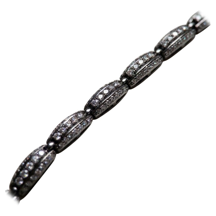Geometric-Link Bracelet in Burnished White Gold and Diamonds