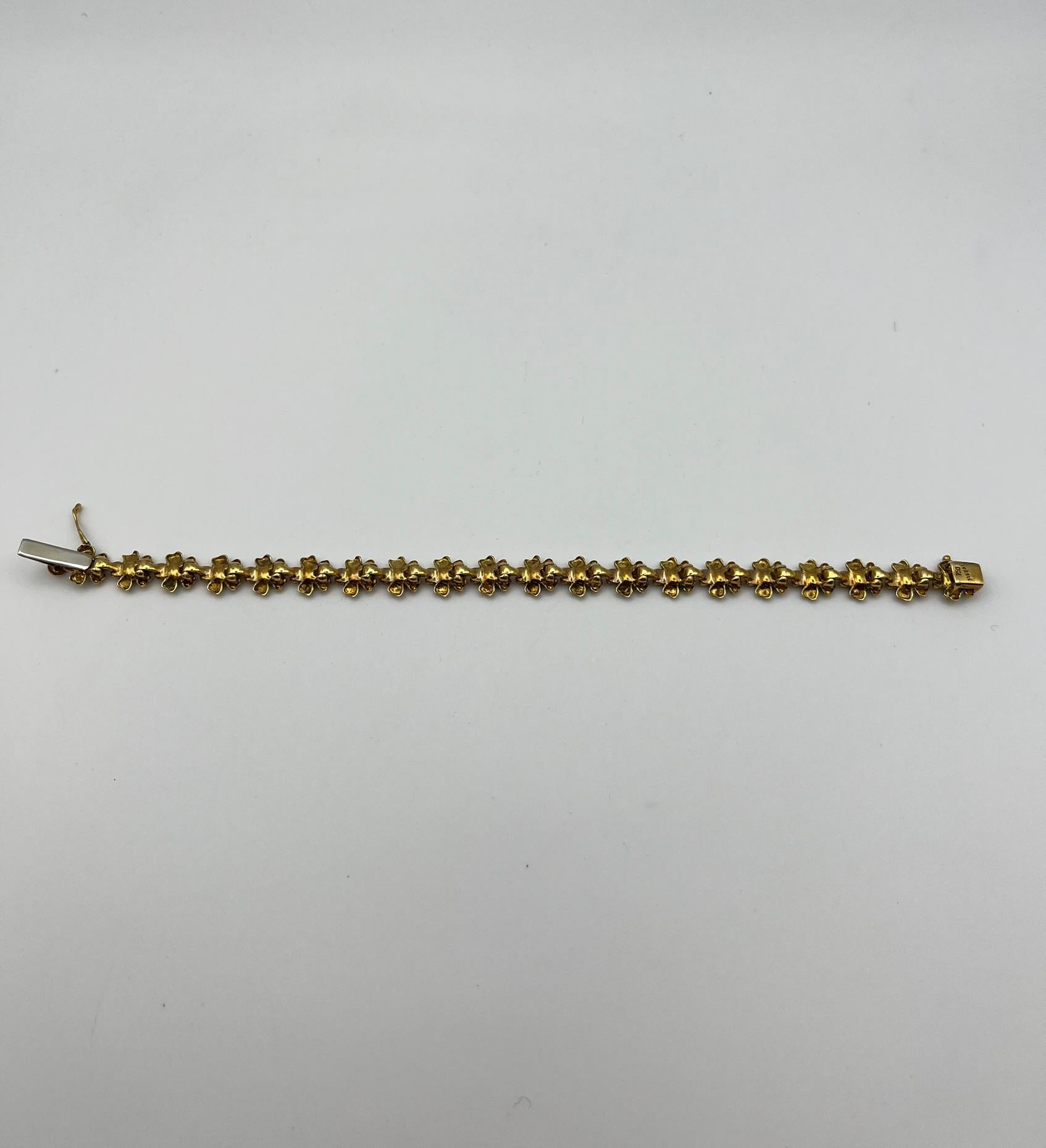 Bracelet fait main en or jaune 18 carats avec saphirs jaunes en vente 1