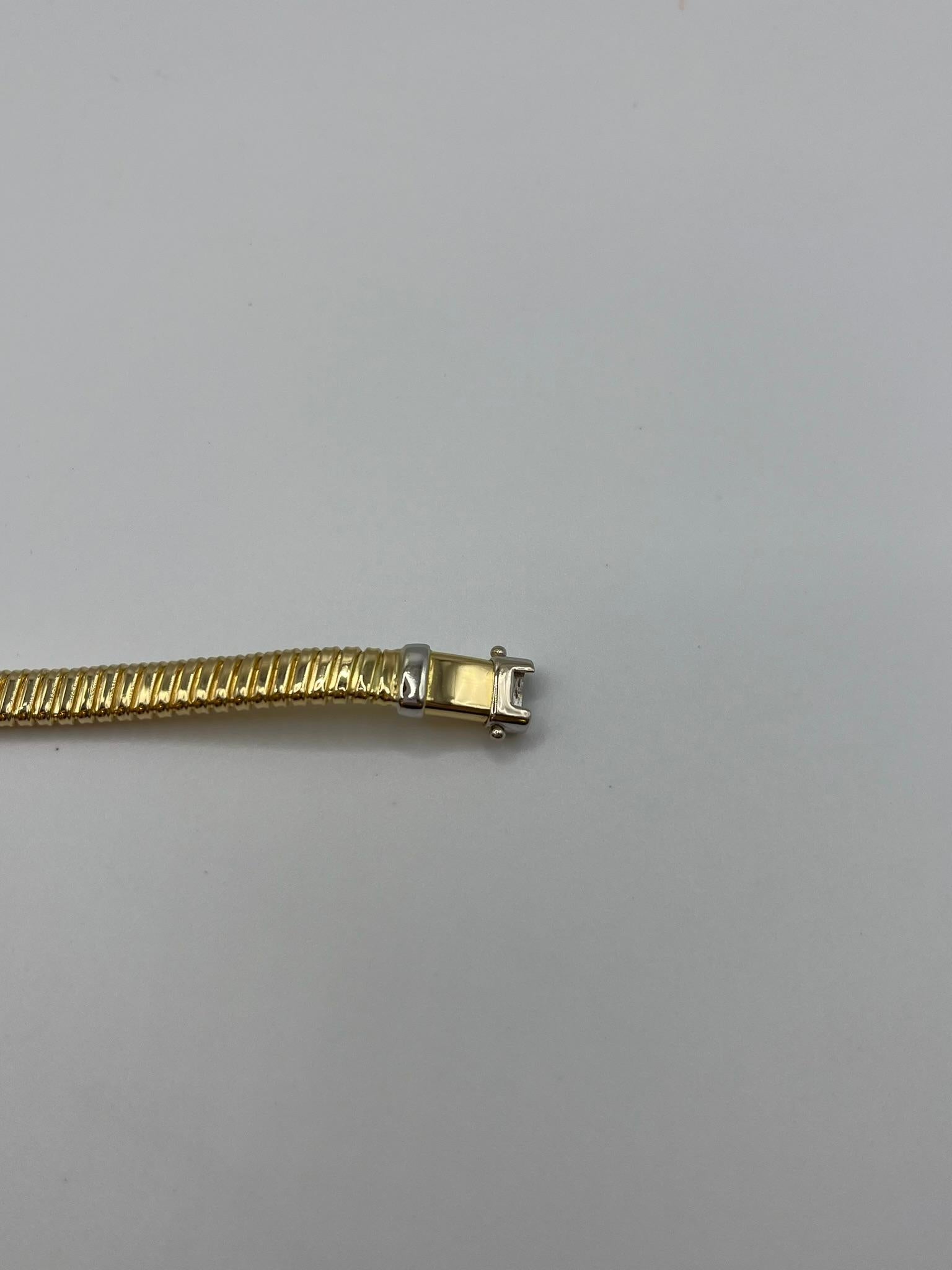 Pulsera Tubogas de oro amarillo y blanco de 18 quilates con diamantes en venta 5