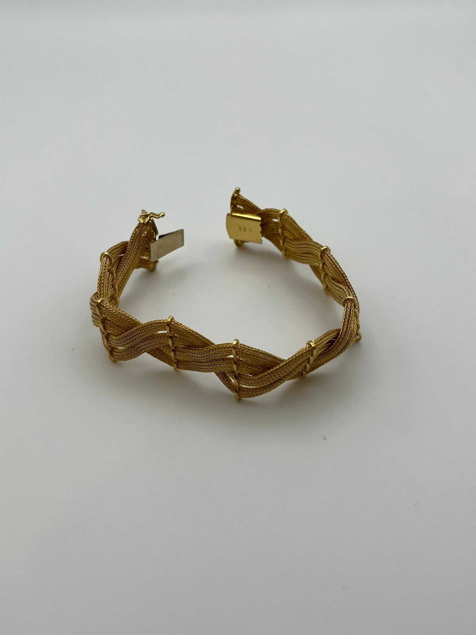 Bracelet vintage en or jaune 18 carats tressé en vente 1