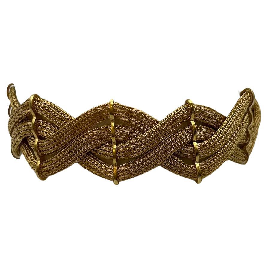 Bracelet vintage en or jaune 18 carats tressé en vente