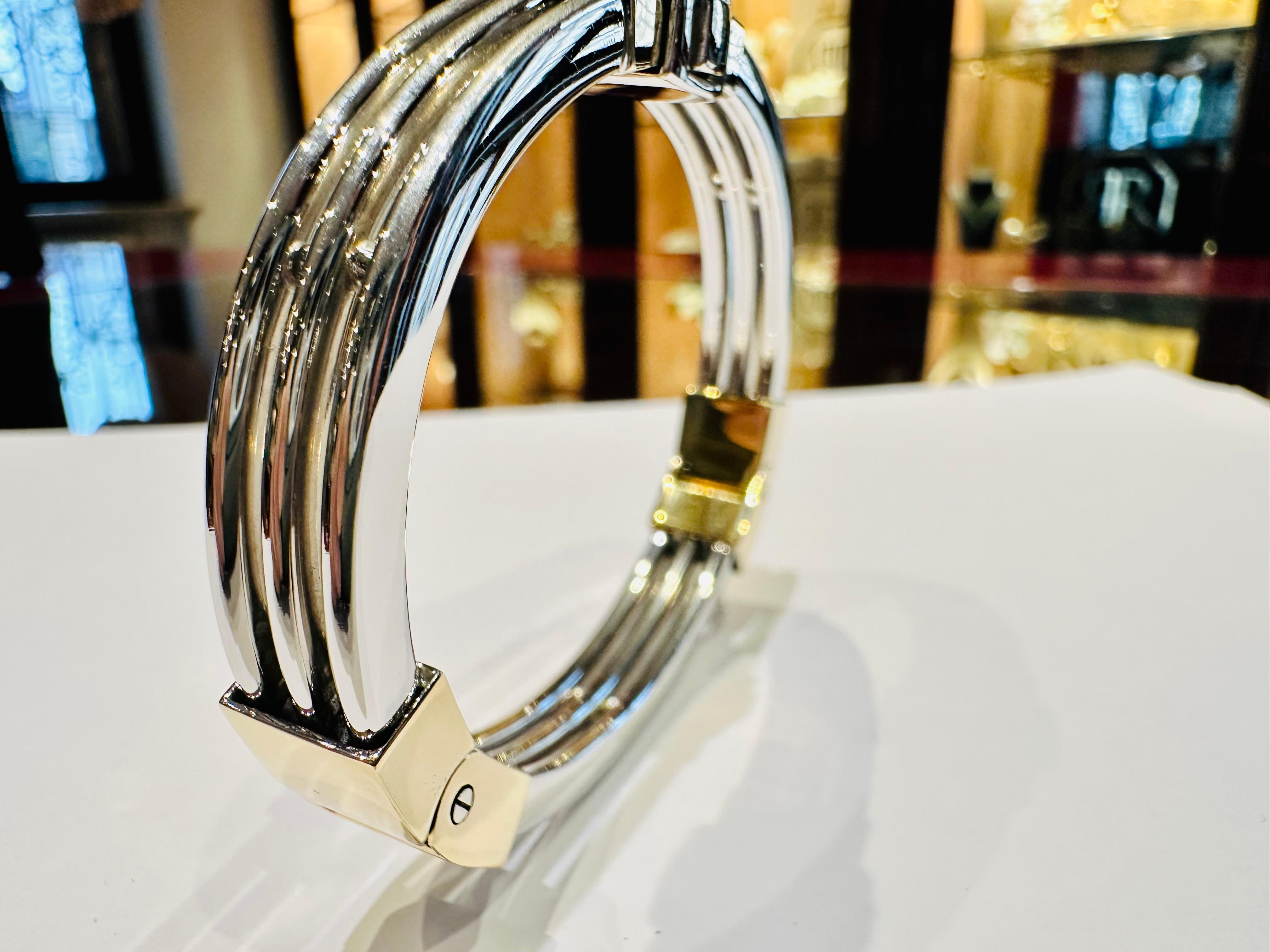 Women's or Men's Baraka Bracelet in 18 kt White and Yellow Gold: Elegance Made in Italy For Sale
