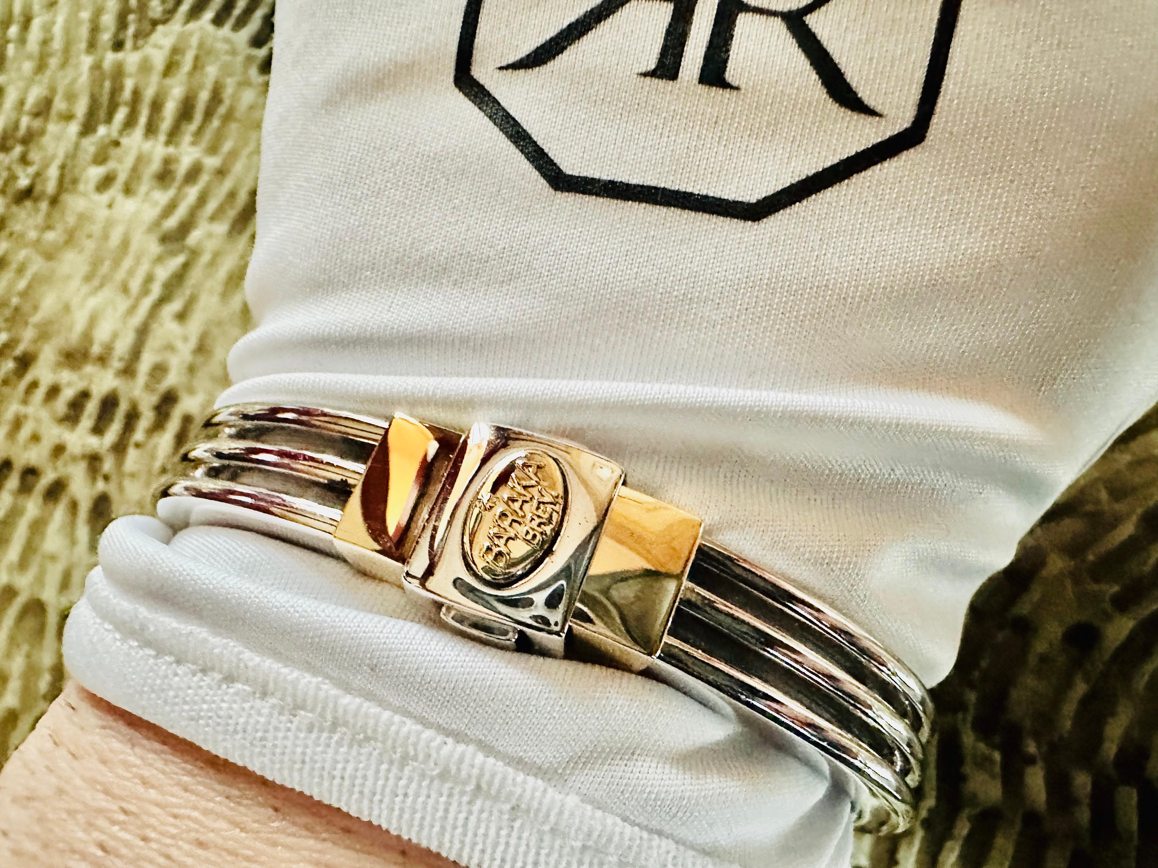 Baraka Bracelet in 18 kt White and Yellow Gold: Elegance Made in Italy For Sale 4