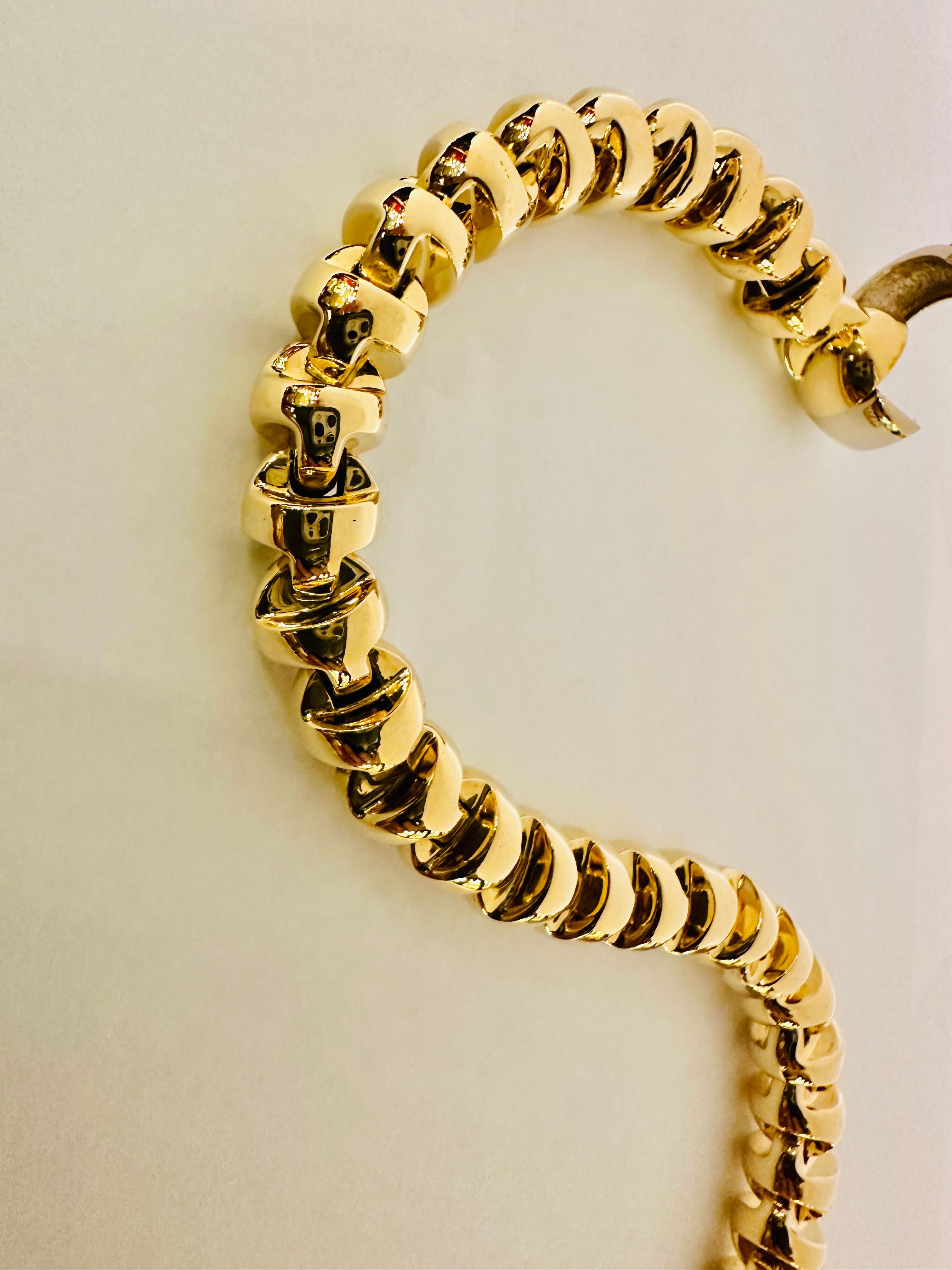 Bracciale Barakà in Oro Giallo 18kt – Edizione Limitata, Design Esclusivo For Sale 3
