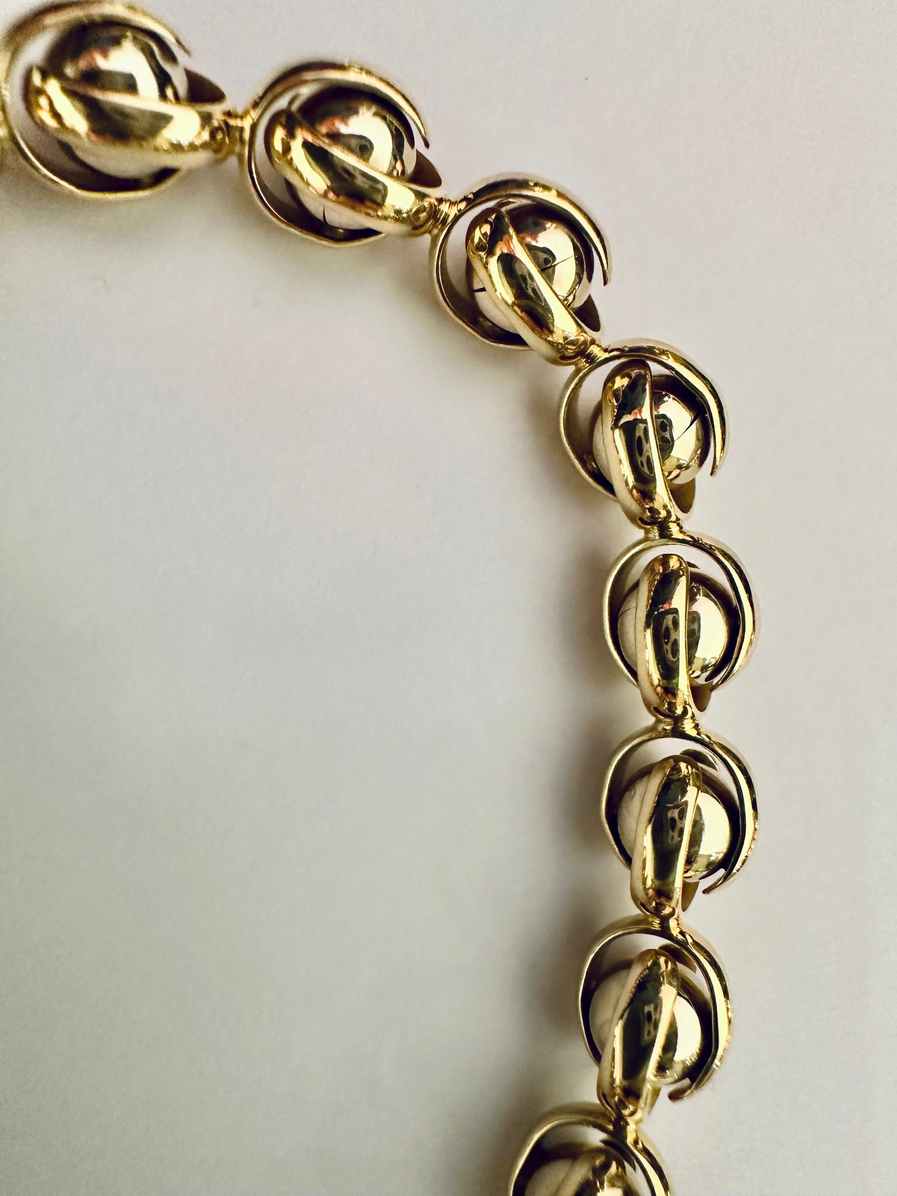 Contemporary Bracciale Barakà uomo in Oro 18kt – Scultura di Design e Movimento For Sale