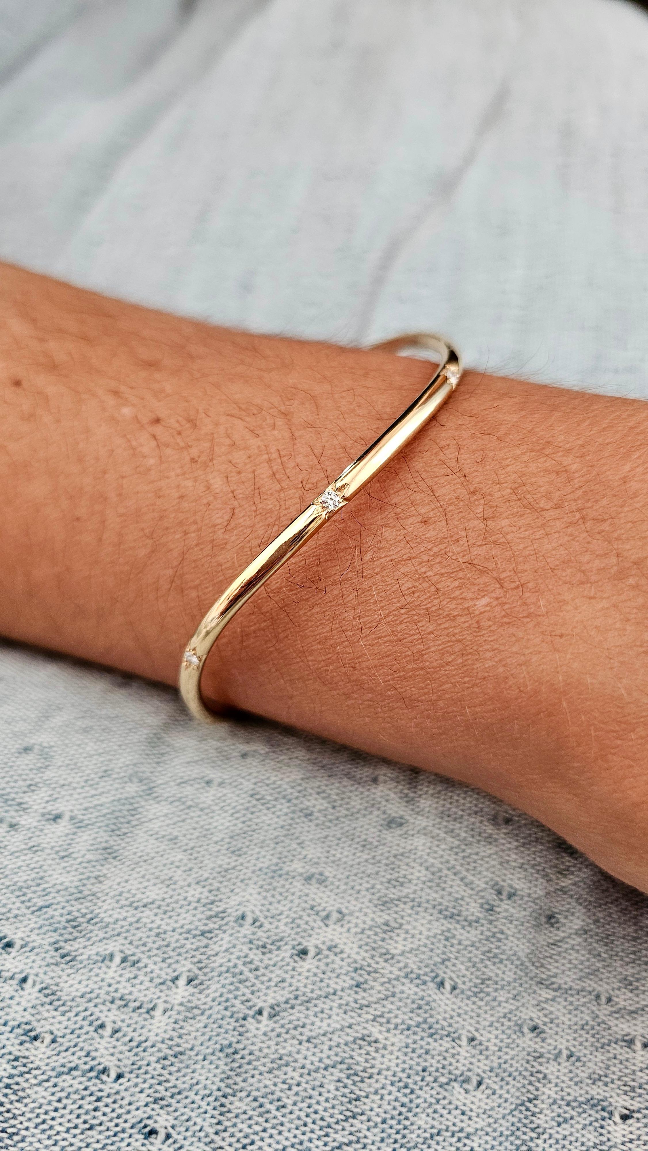 Bracciale Ergonomico Massiccio in Oro Rosa 18Kt e Diamanti in vendita 2