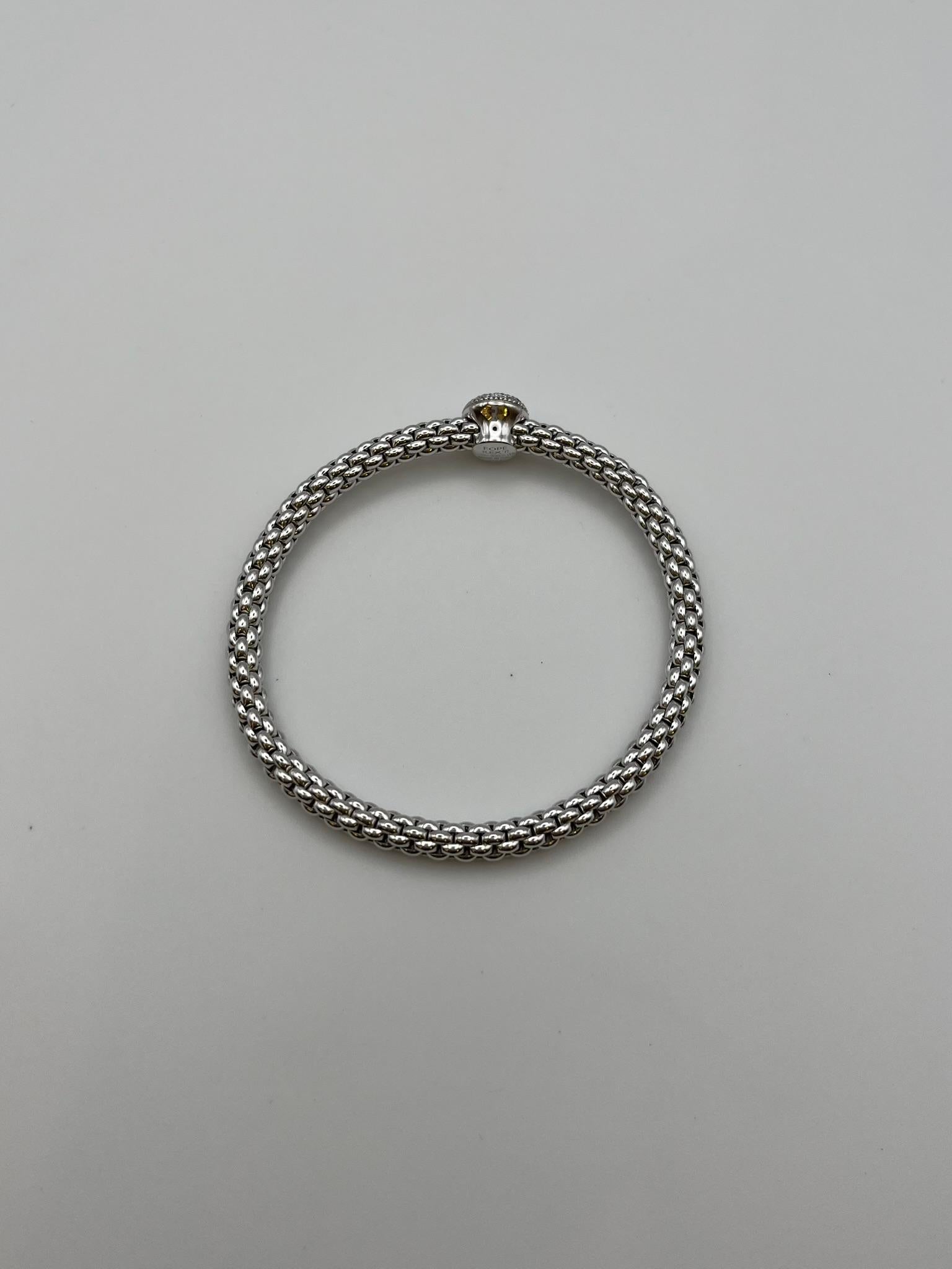 Taille brillant Bracelet Fope Flex'it en or blanc 18 carats avec diamants pavés en vente