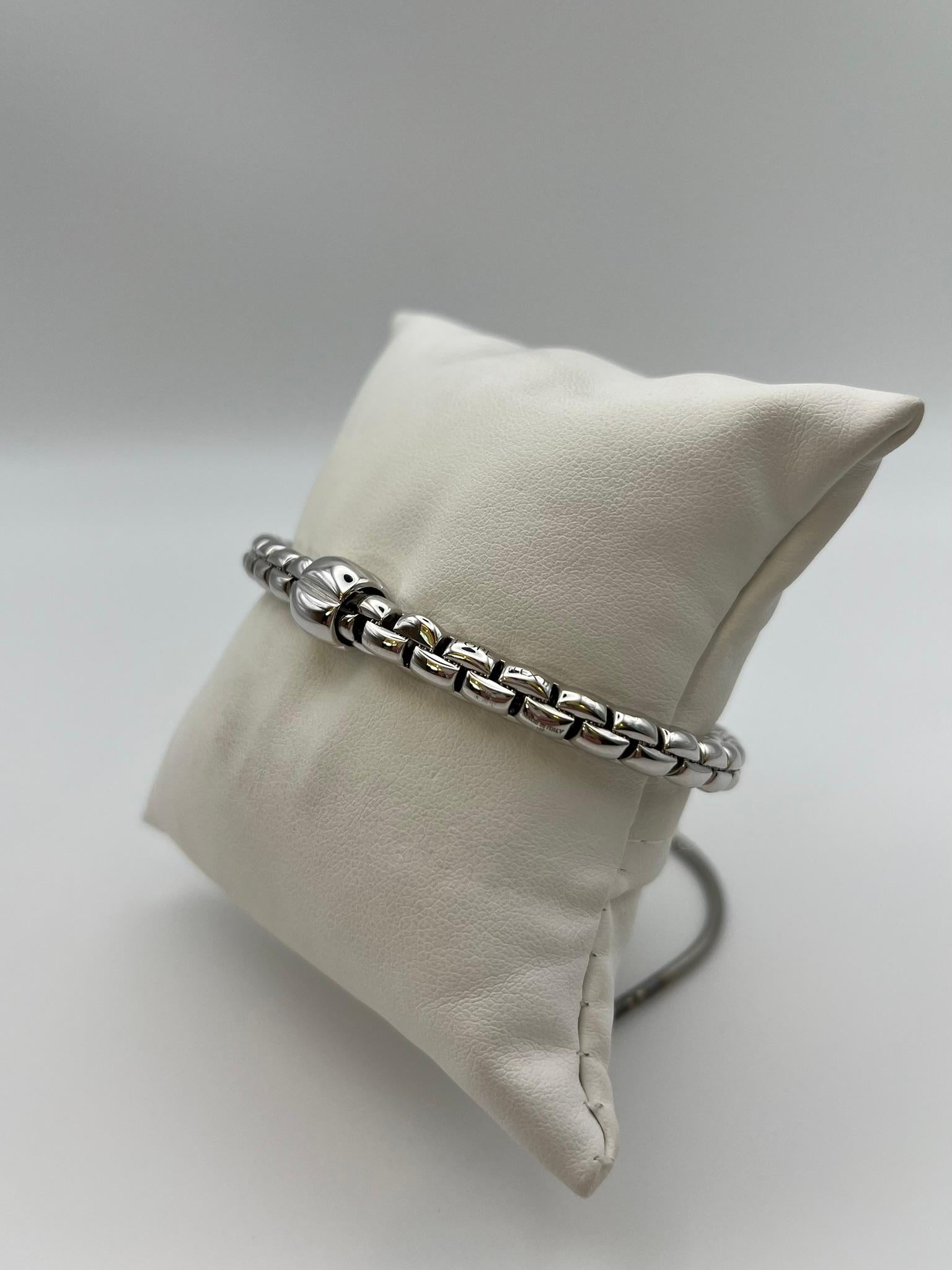 Women's or Men's Fope Flex'it bracelet in 18 kt white gold. For Sale