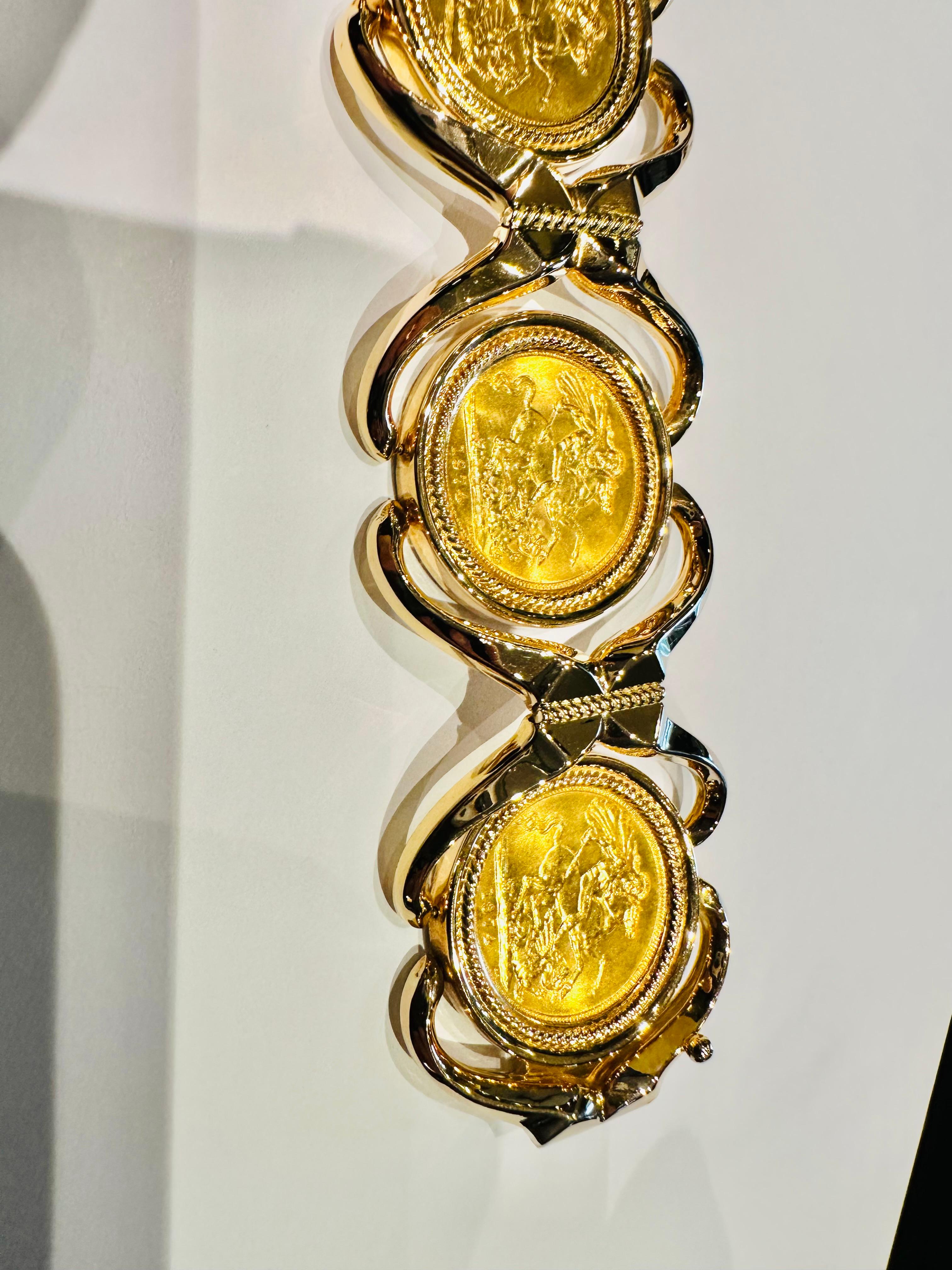 18kt Gold Bracelet with Original Sterling Pounds: History, Prestige and Luxury For Sale 6