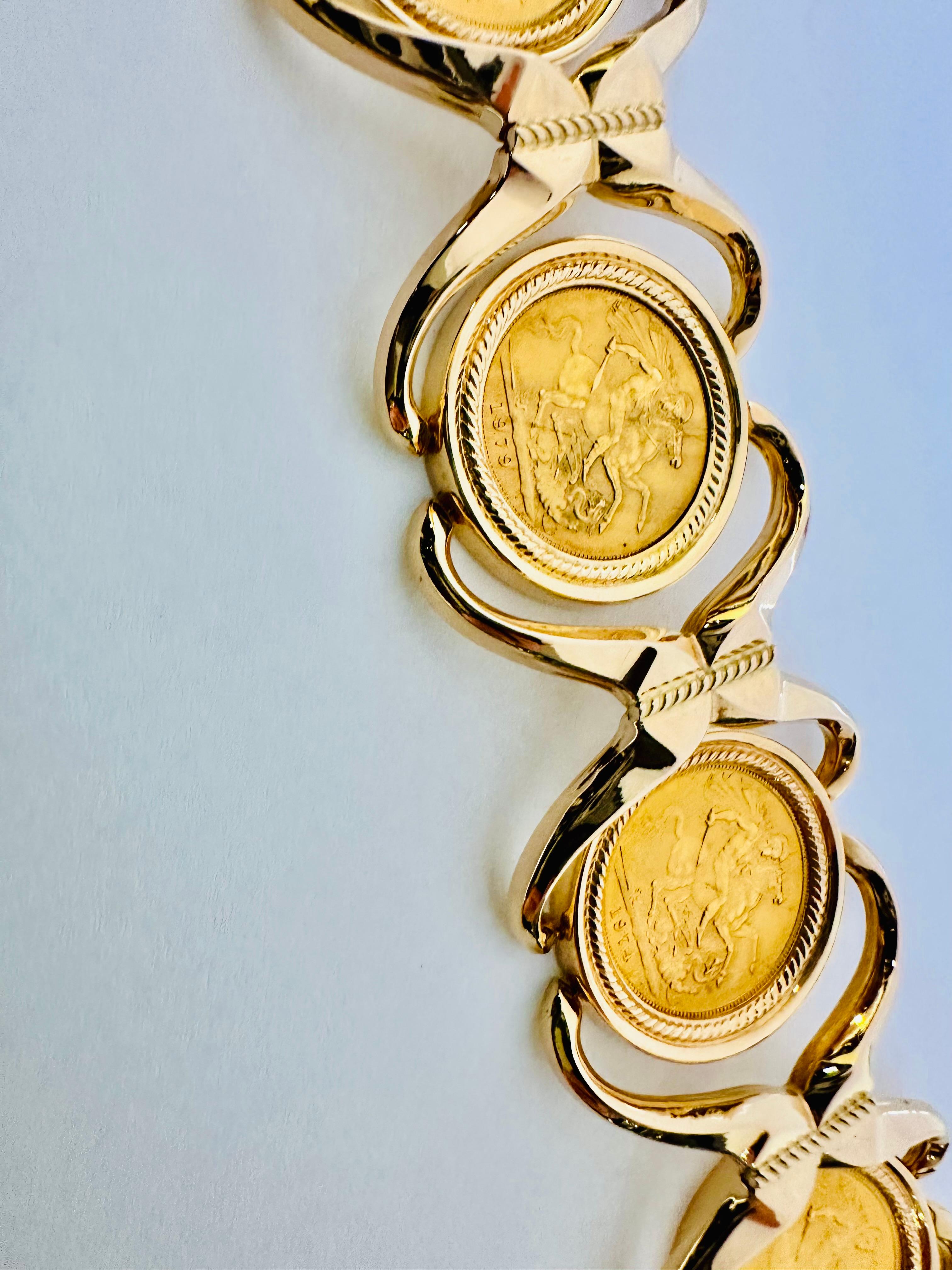 18kt Gold Bracelet with Original Sterling Pounds: History, Prestige and Luxury For Sale 7