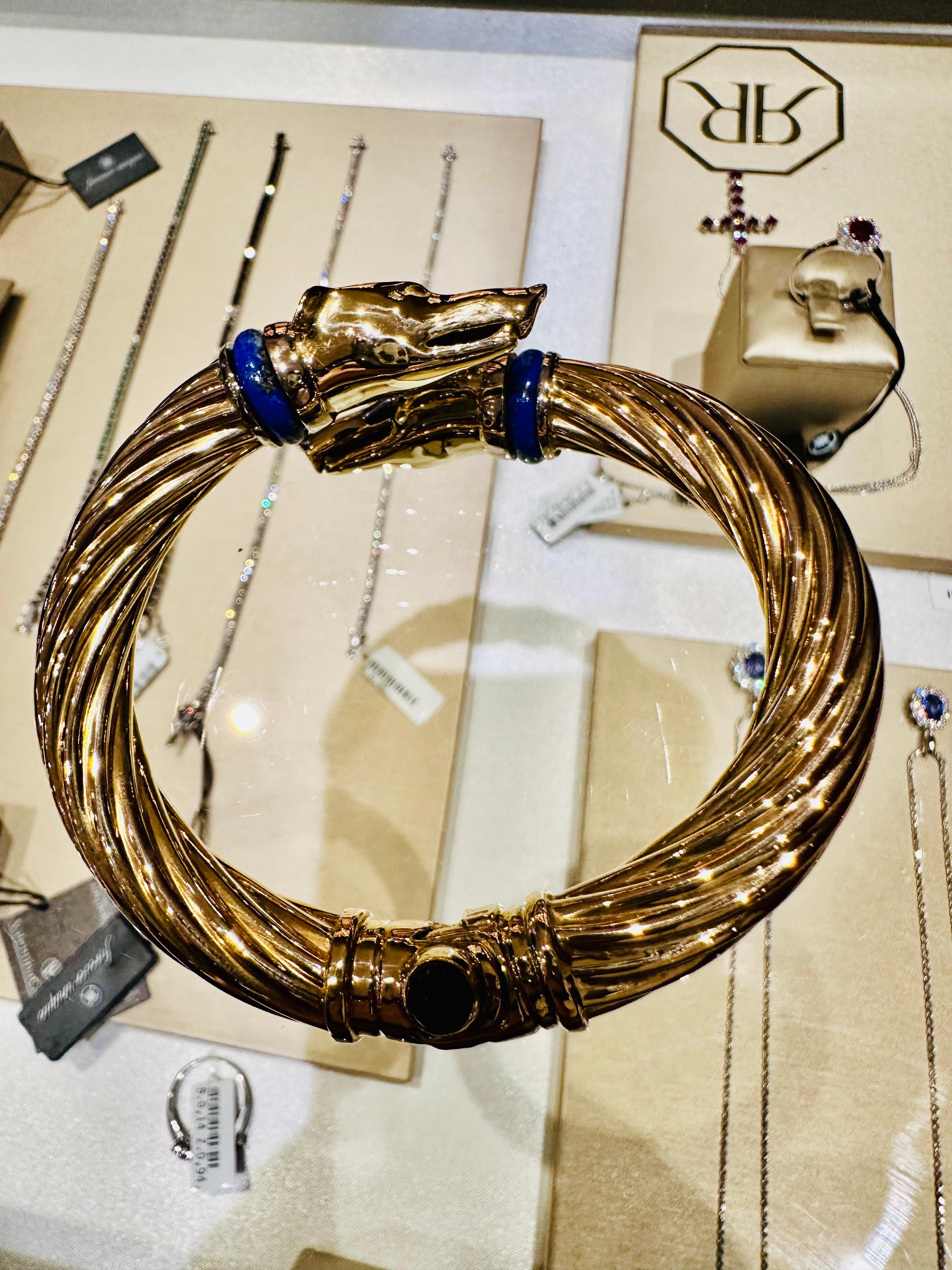Bracciale in Oro Giallo 18 kt con Teste Levriero – Simbolo di Eleganza e Forza For Sale 4