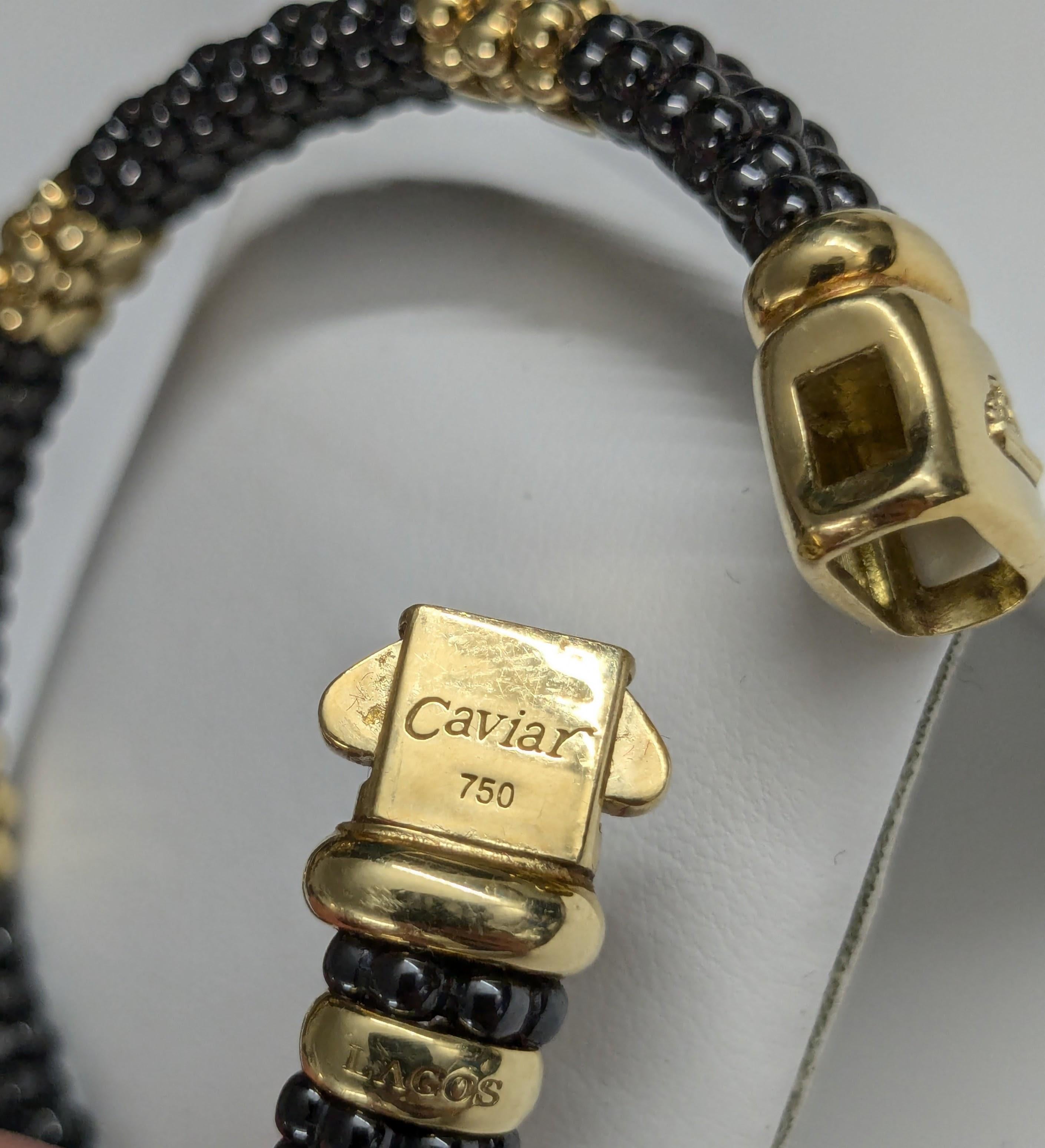 Lagos-Armband aus 18 Karat Gelbgold und Caviar 750 Keramik im Zustand „Hervorragend“ in Roma, IT