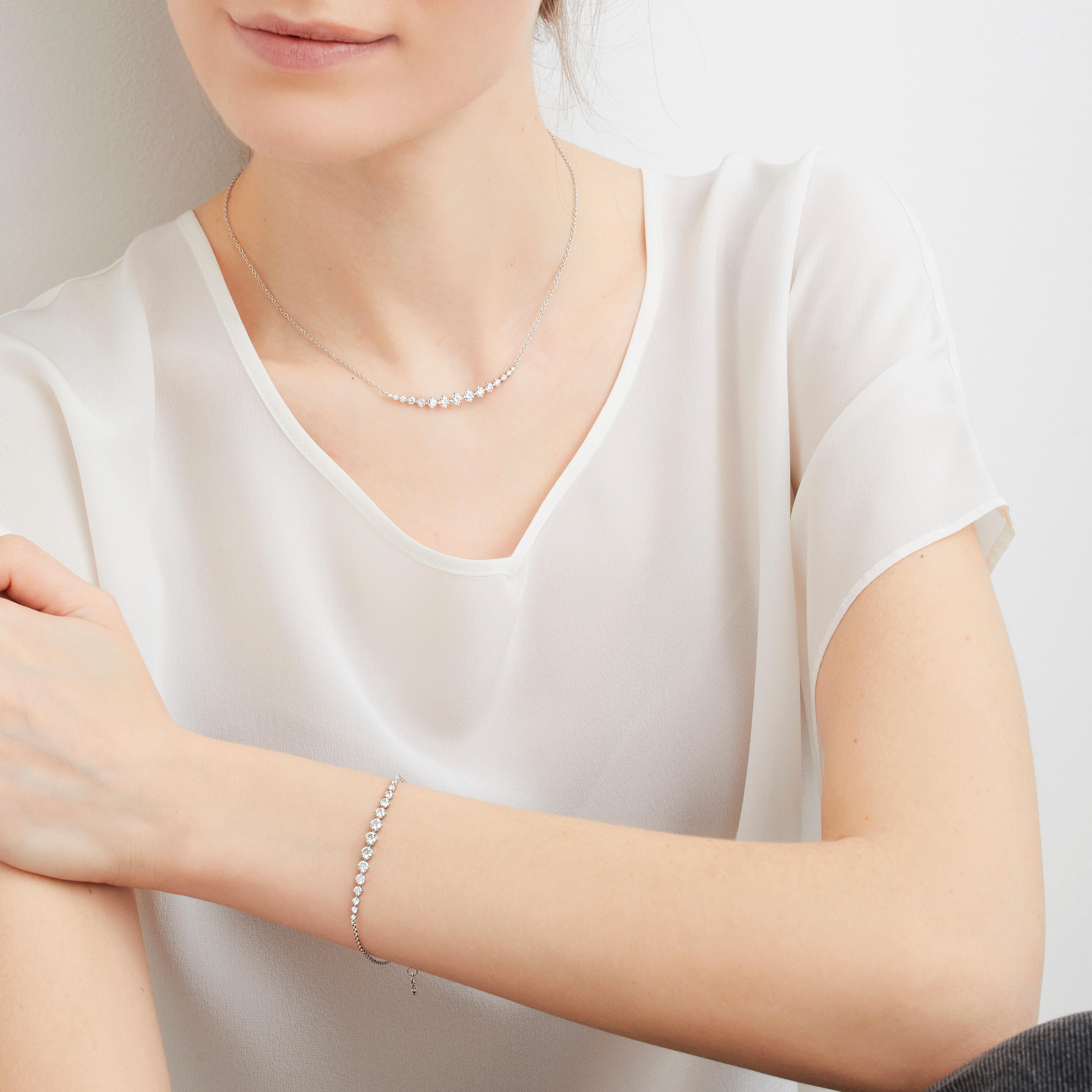 Contemporary LIGHT bracelet in white gold and brilliant-cut diamonds For Sale