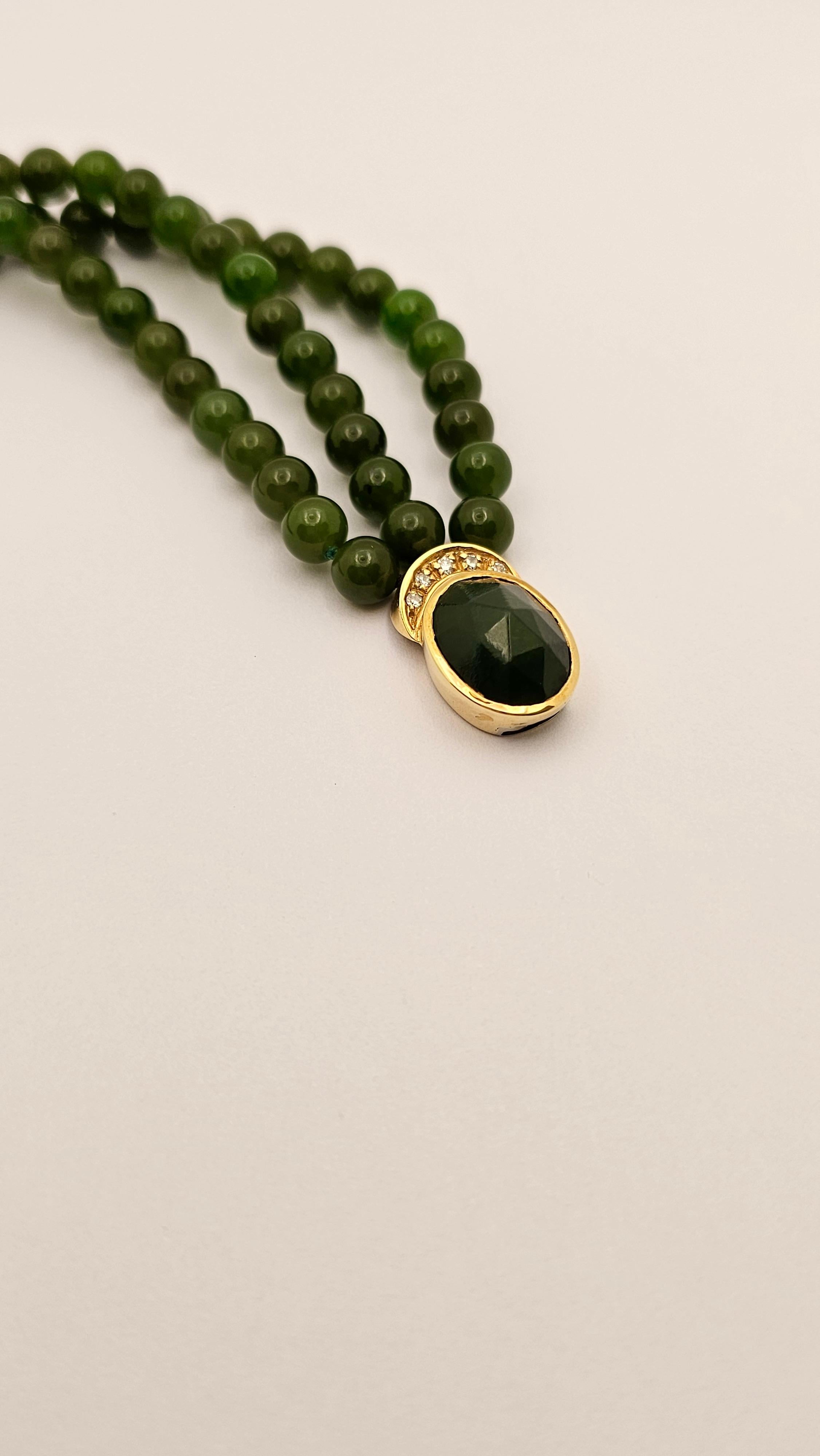 Manfredi-Armband aus Gelbgold, Jade und Diamanten (Gemischter Schliff) im Angebot