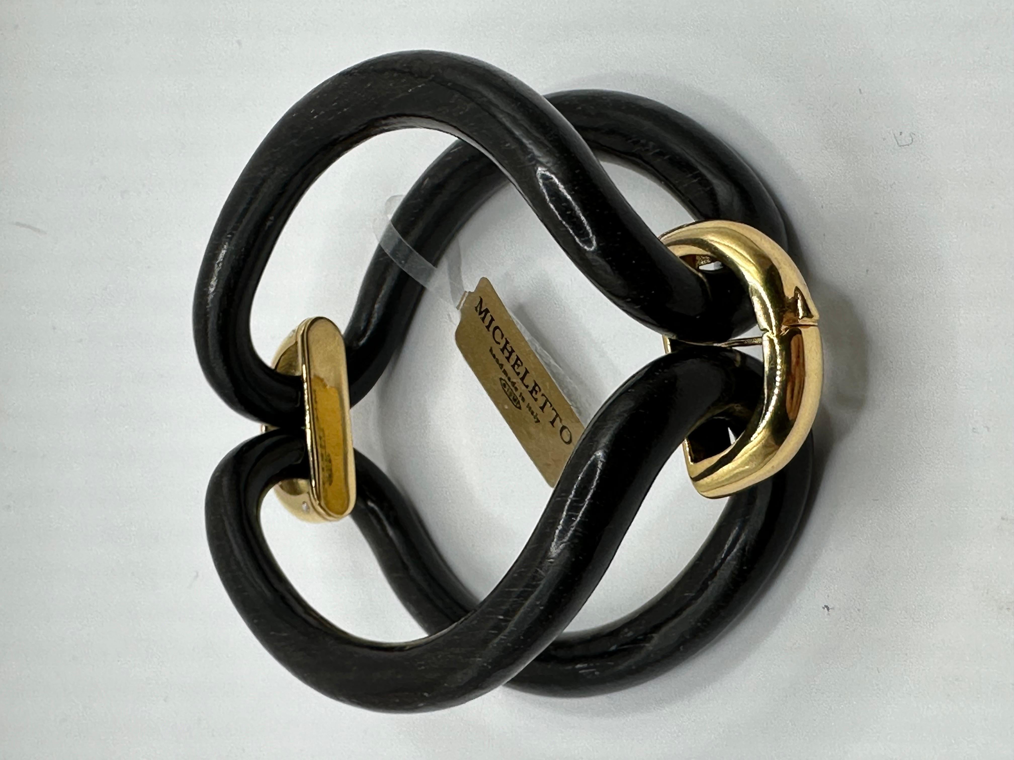 Bracciale Micheletto in Ebano Lucido con Cavallotti in Argento Placcato Oro 18kt in vendita 3