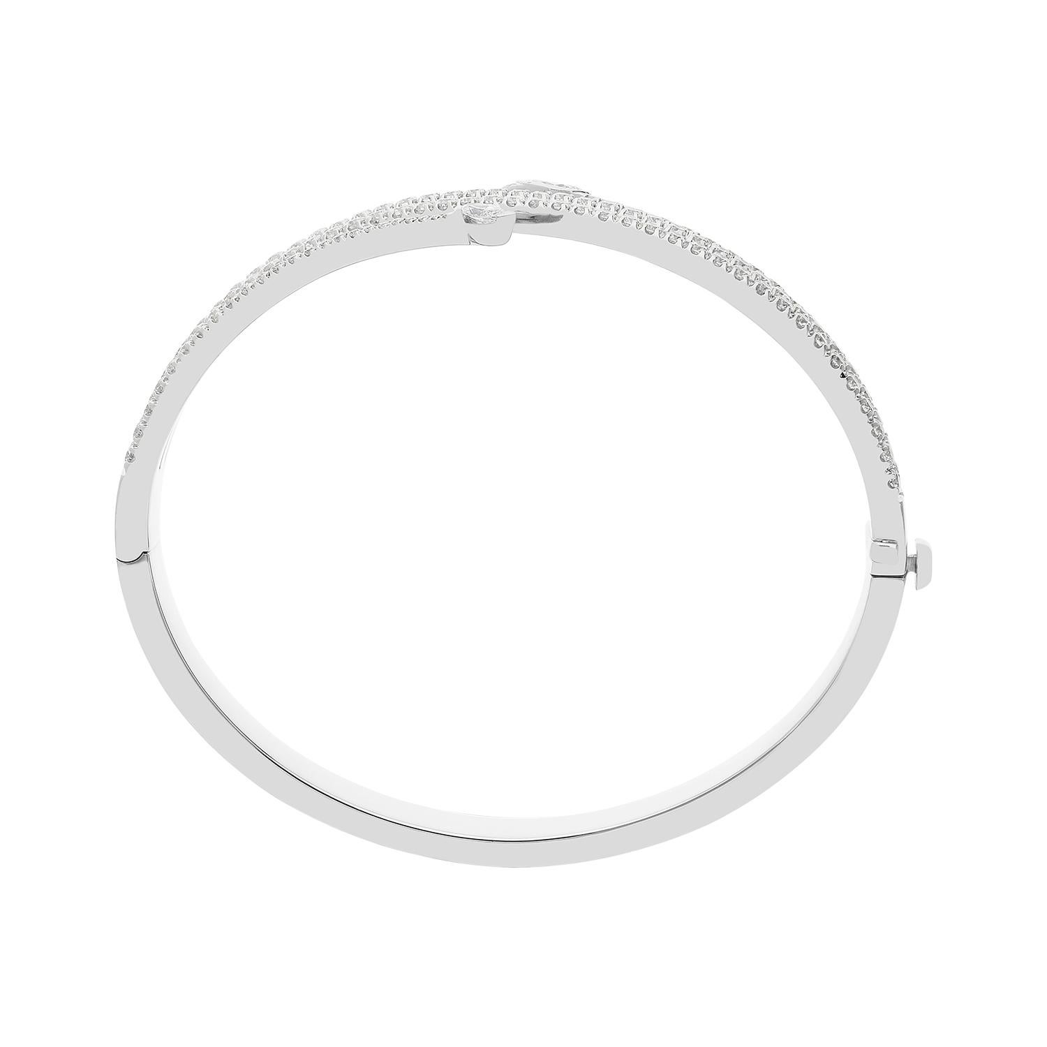 Bracelet rigide en or jaune 18kt avec diamants blancs Neuf - En vente à Valenza, IT
