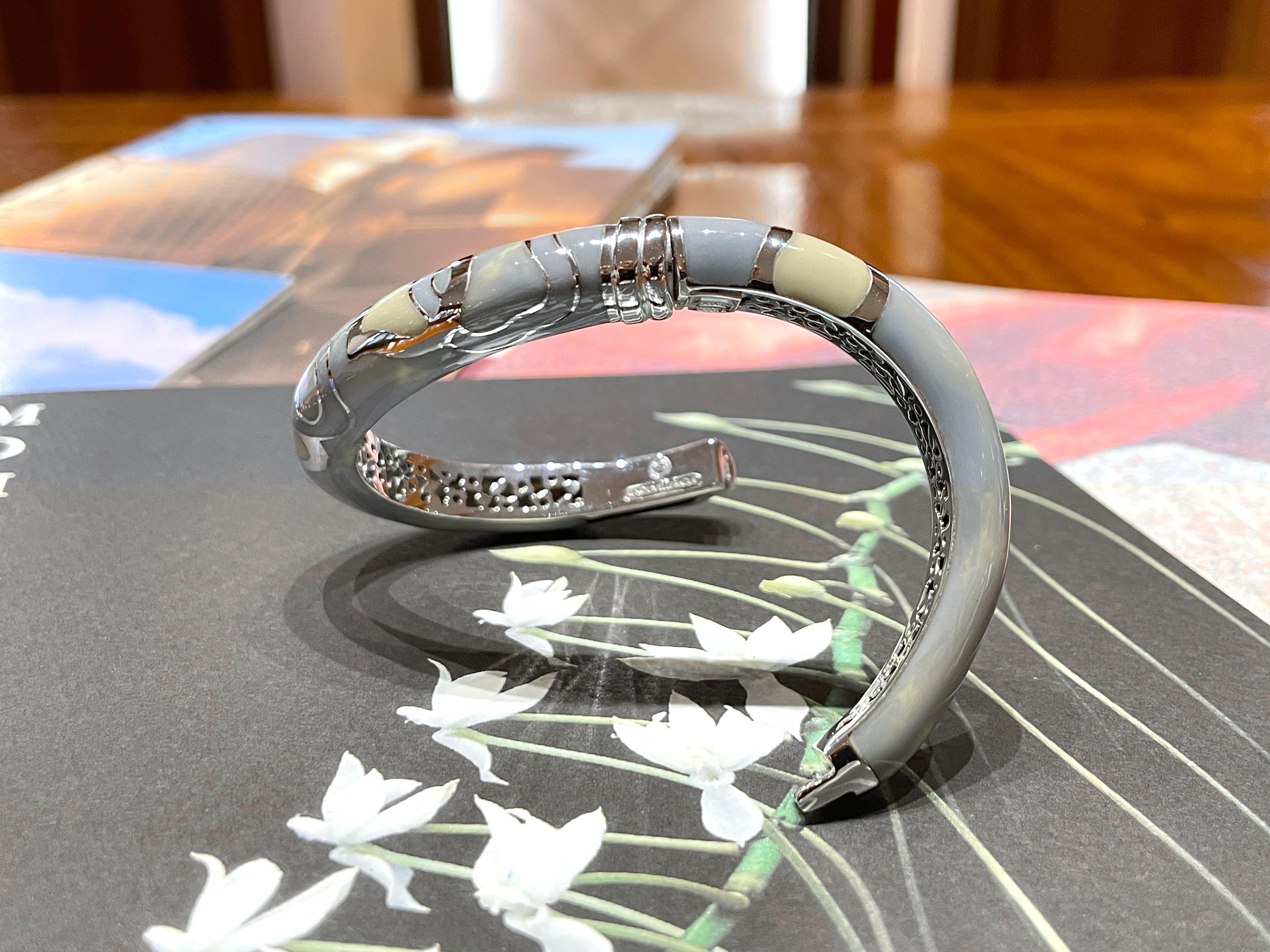 Bracciale rigido La Nouvelle Bague in oro, argento e smalto in vendita 11