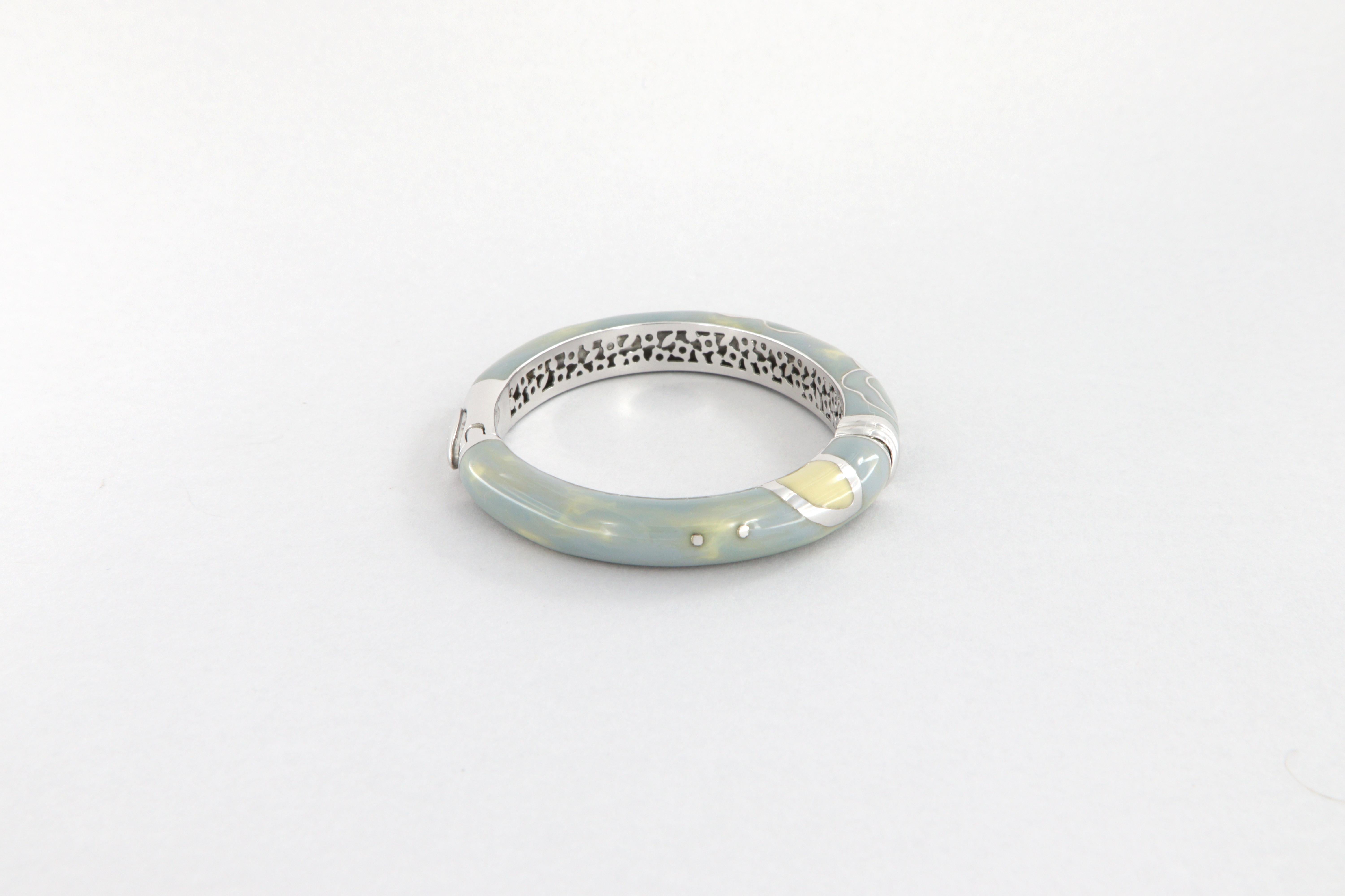 Bracciale rigido La Nouvelle Bague in oro, argento e smalto in vendita 2