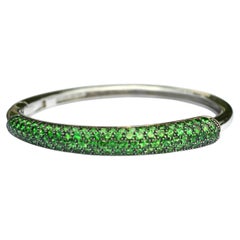 Starres Armband aus 18-Karat-Weißgold mit Tzavorit