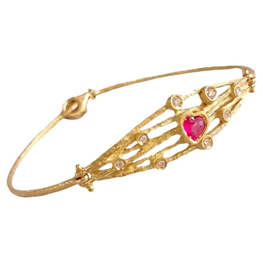 Bracelet Sacchi en or 18 K avec rubis en forme de cœur et diamants