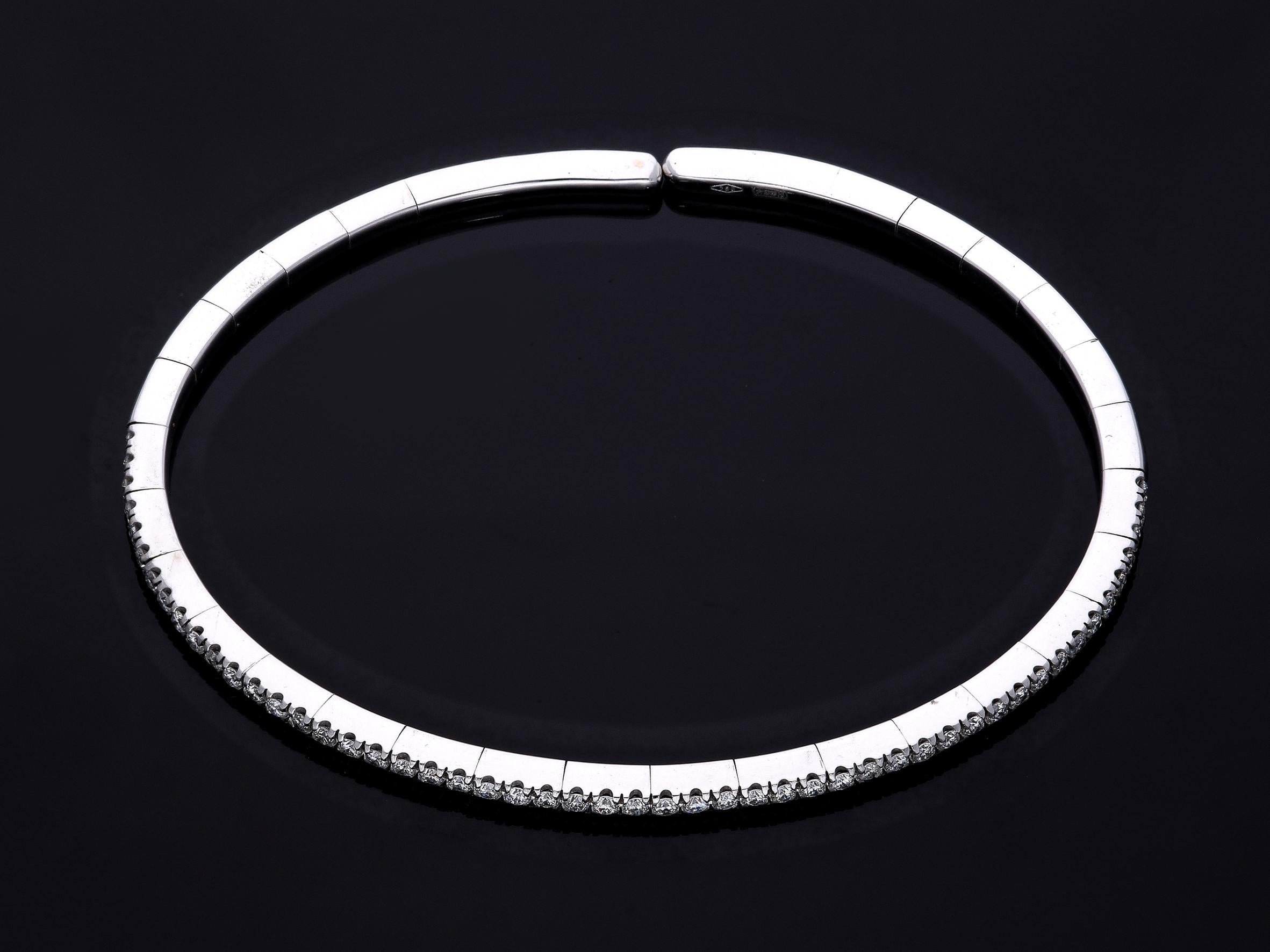 Bracelet semi-rigide avec diamants ct 0.64 en or blanc 18 carats en vente 2