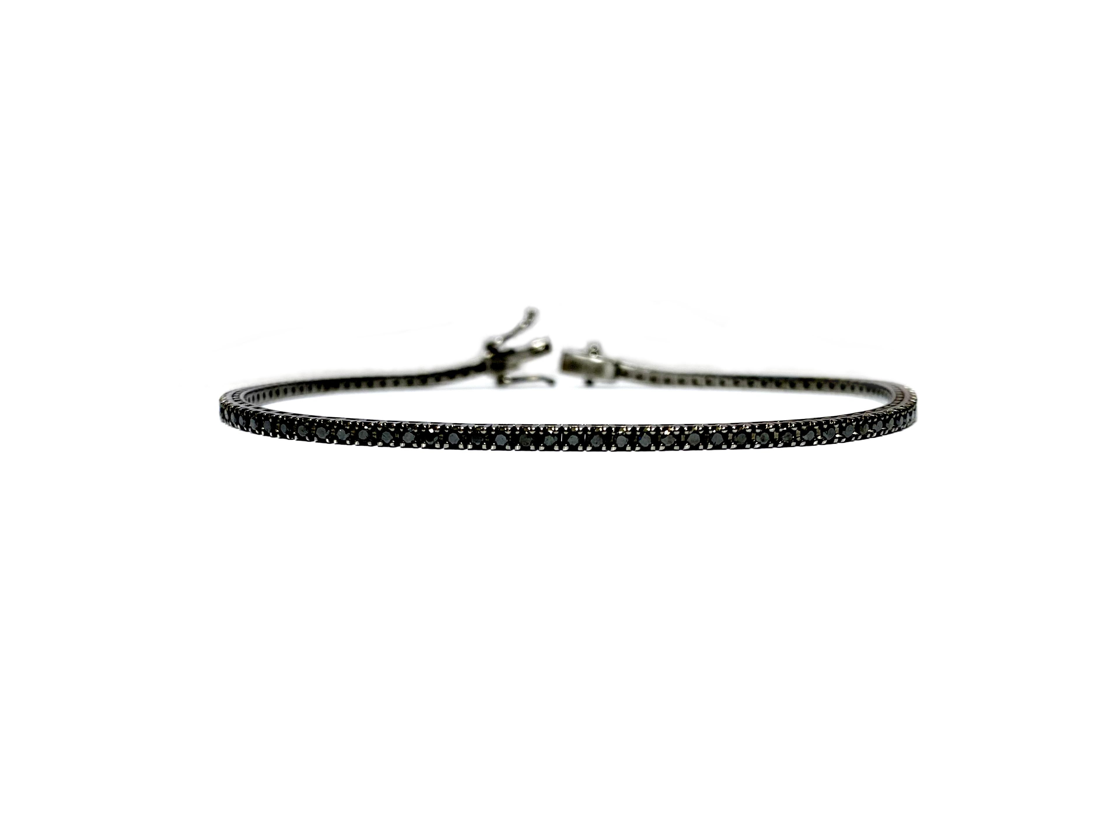 18 kt Burnished White Gold Tennis Bracelet with 1.40 Carat Black Diamonds  In New Condition For Sale In Bari, IT