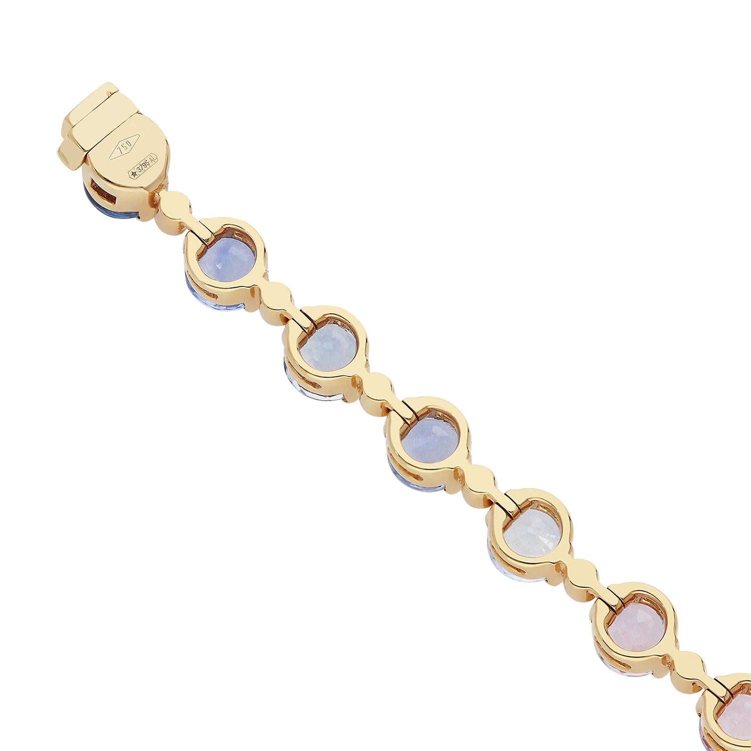 Tennisarmband aus 18 Karat Roségold mit weißen Diamanten und mehrfarbigen Saphiren im Zustand „Neu“ im Angebot in Valenza, IT