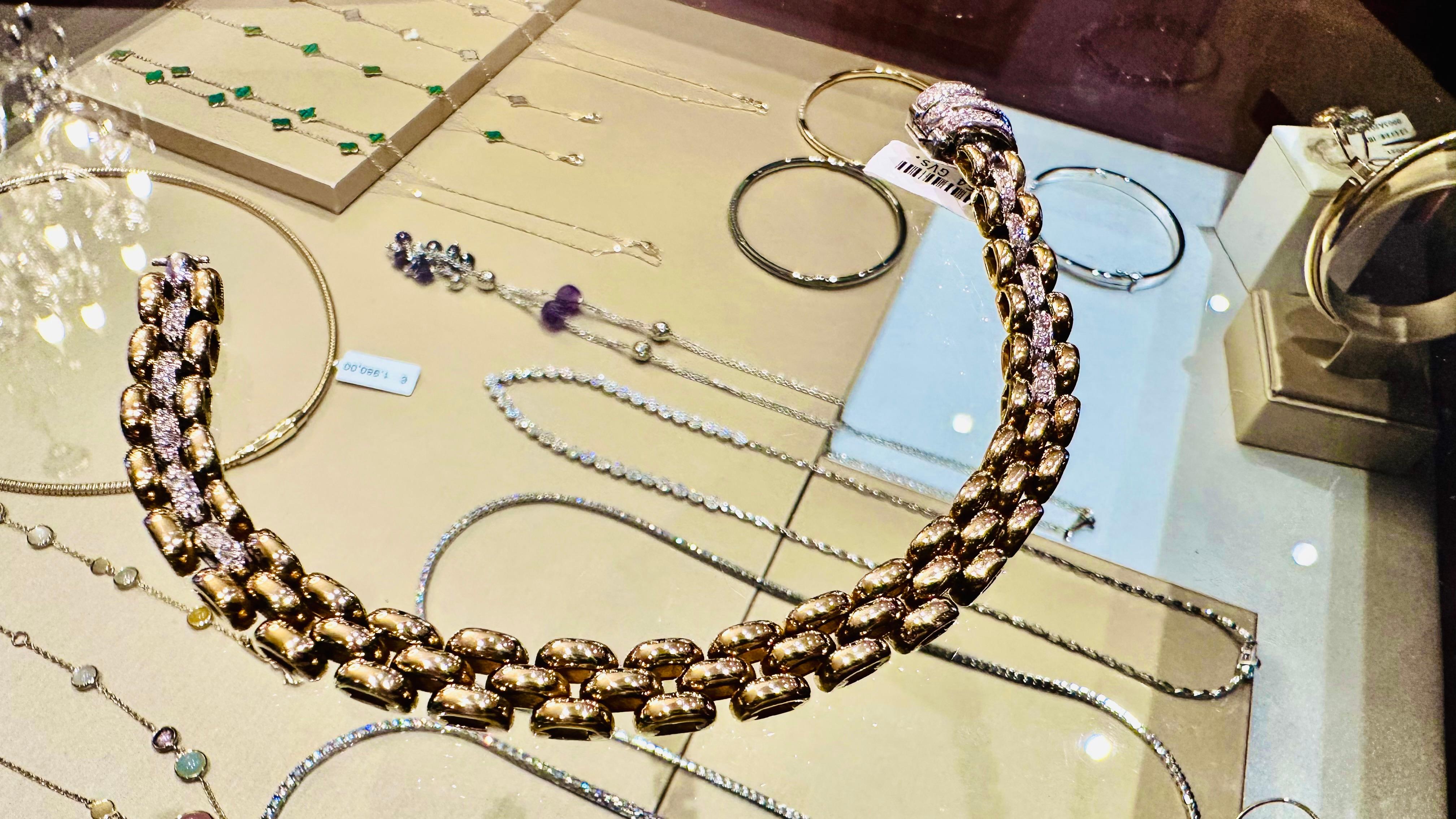 Contemporain Bracelet unisexe en or 18 kt avec diamants 0.54 : Elégance et polyvalence en vente