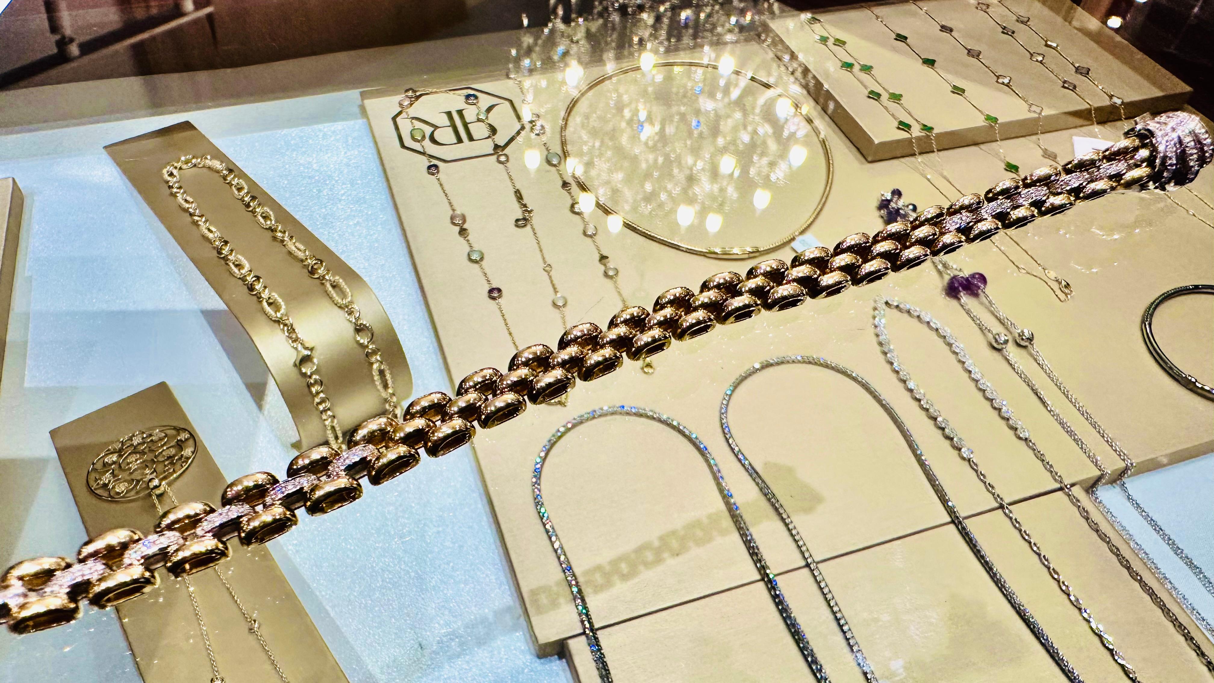 Bracelet unisexe en or 18 kt avec diamants 0.54 : Elégance et polyvalence Neuf - En vente à Guidizzolo, IT