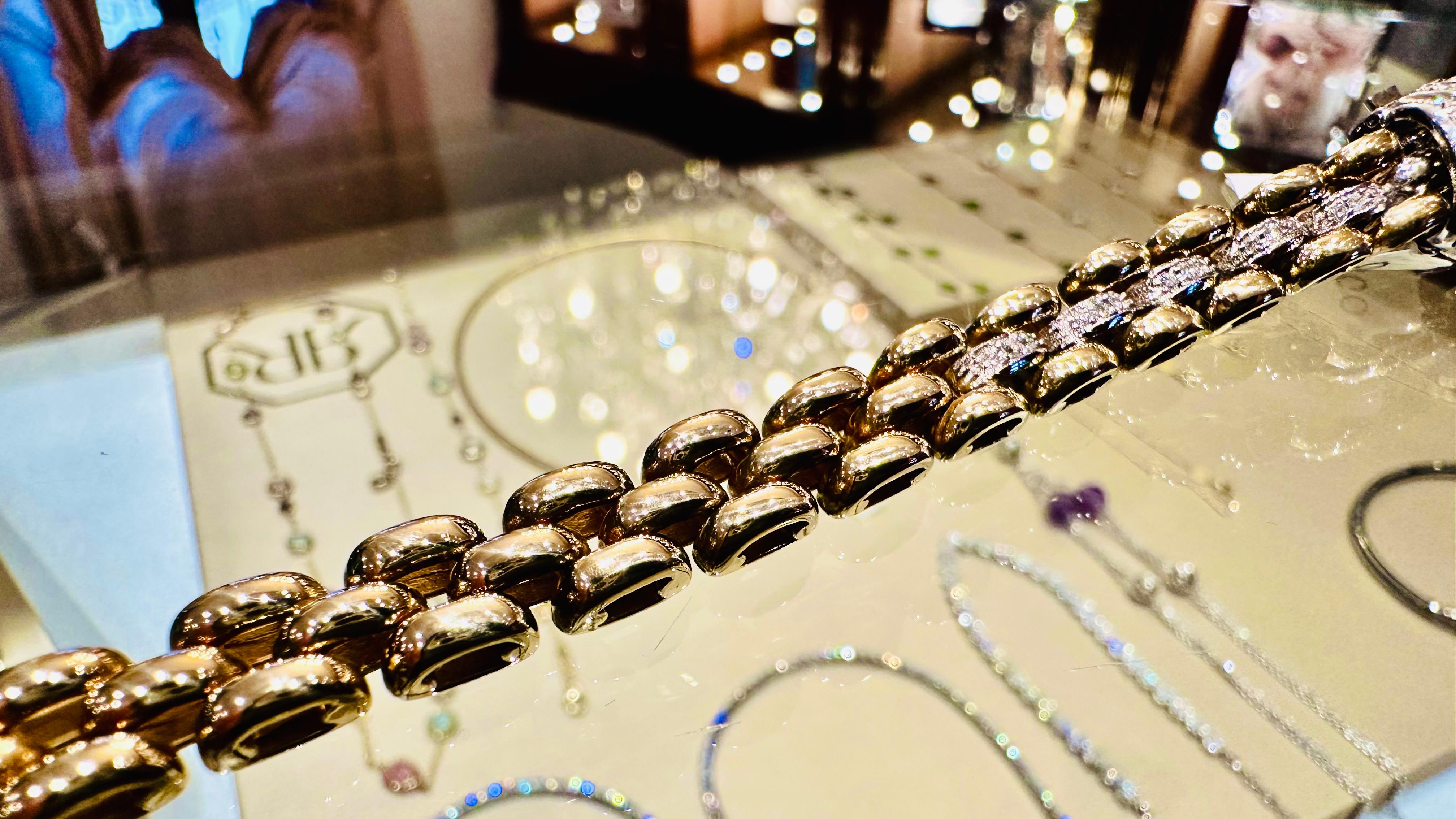 Bracelet unisexe en or 18 kt avec diamants 0.54 : Elégance et polyvalence en vente 1